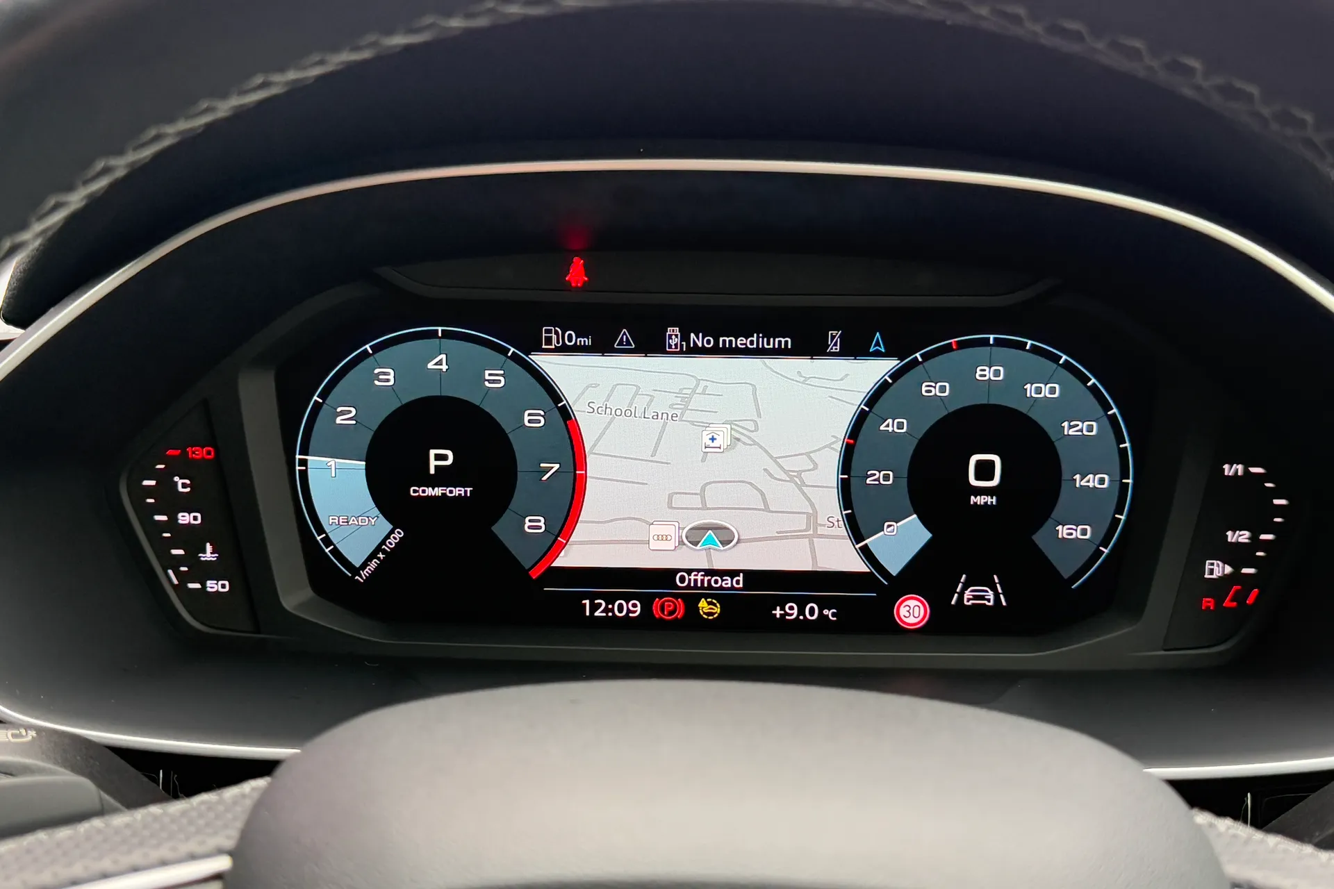 Audi Q3 thumbnail image number 4