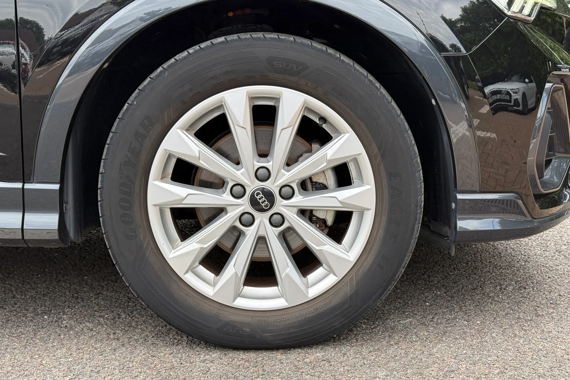 Audi Q3 thumbnail image number 29