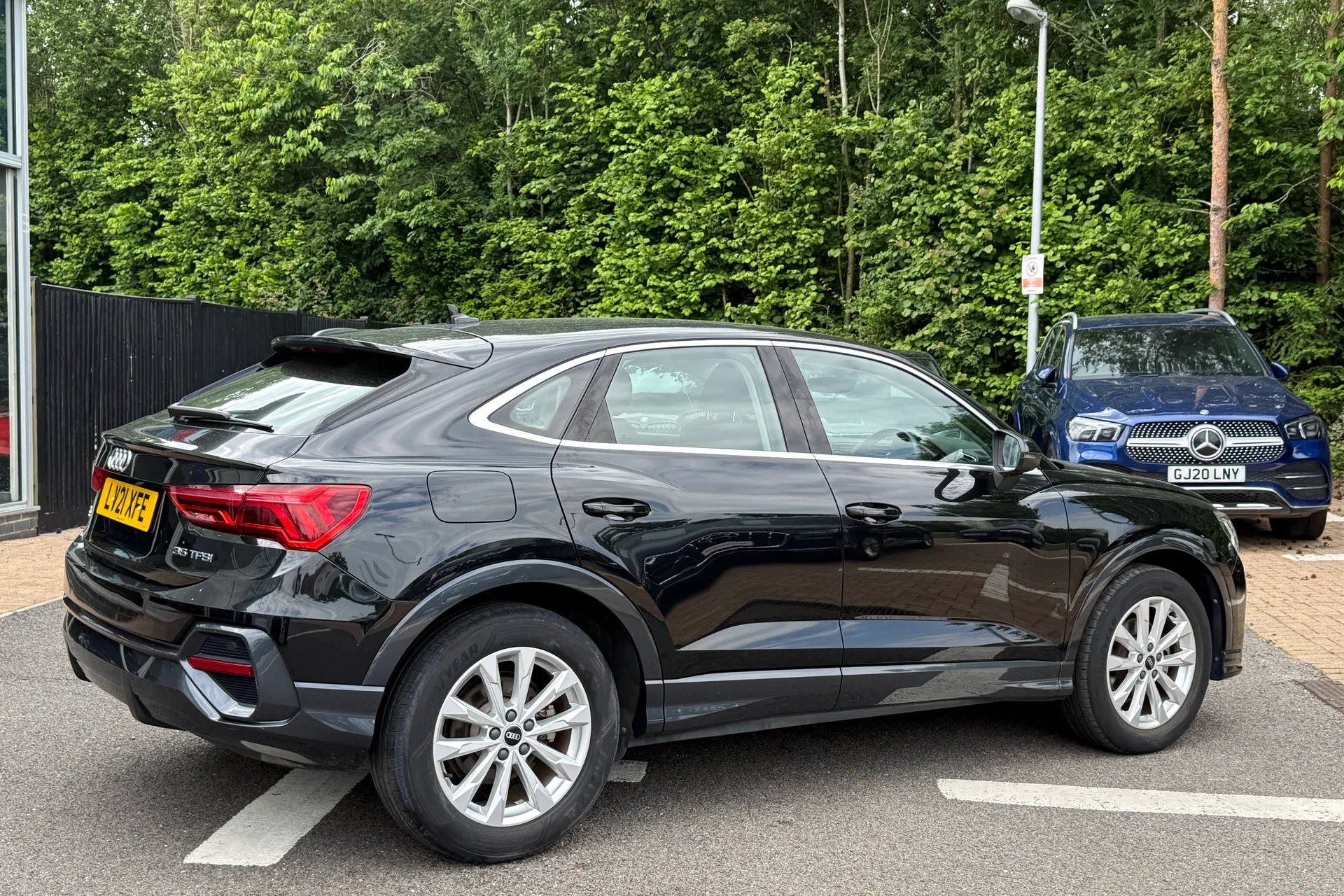 Audi Q3 thumbnail image number 37
