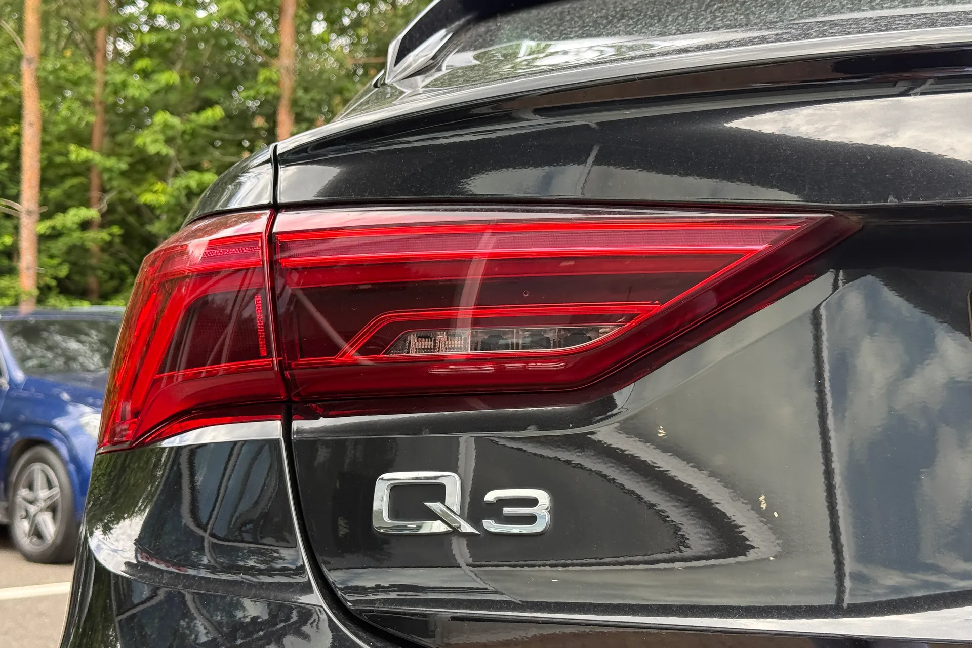 Audi Q3 thumbnail image number 42