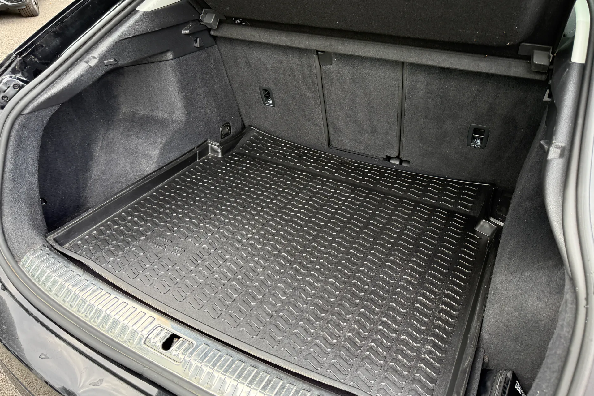 Audi Q3 thumbnail image number 39