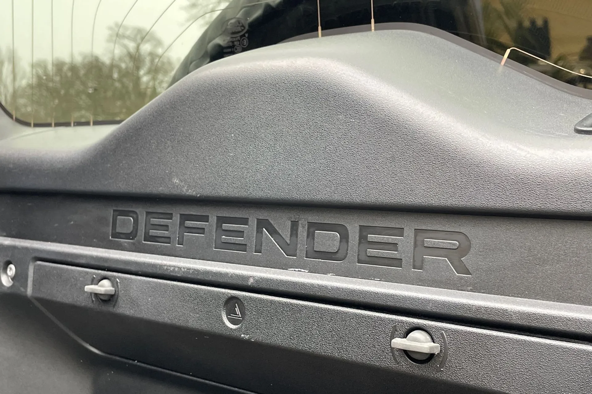 JLR DEFENDER thumbnail image number 57