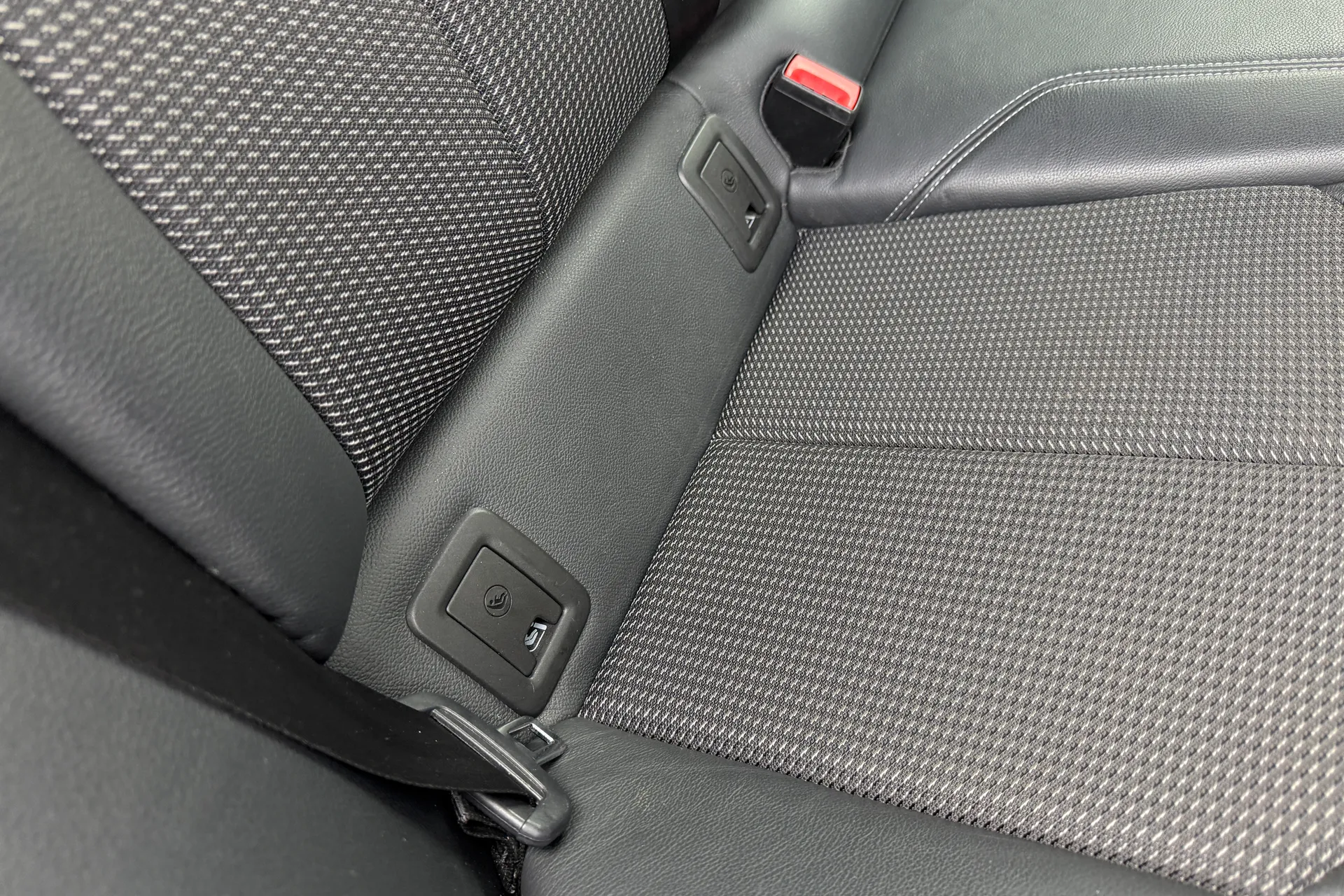 Audi Q2 thumbnail image number 31