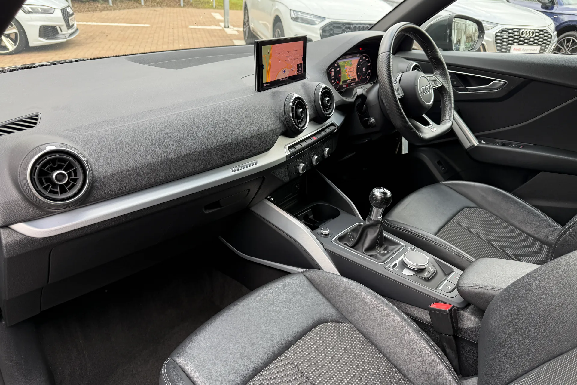 Audi Q2 thumbnail image number 48