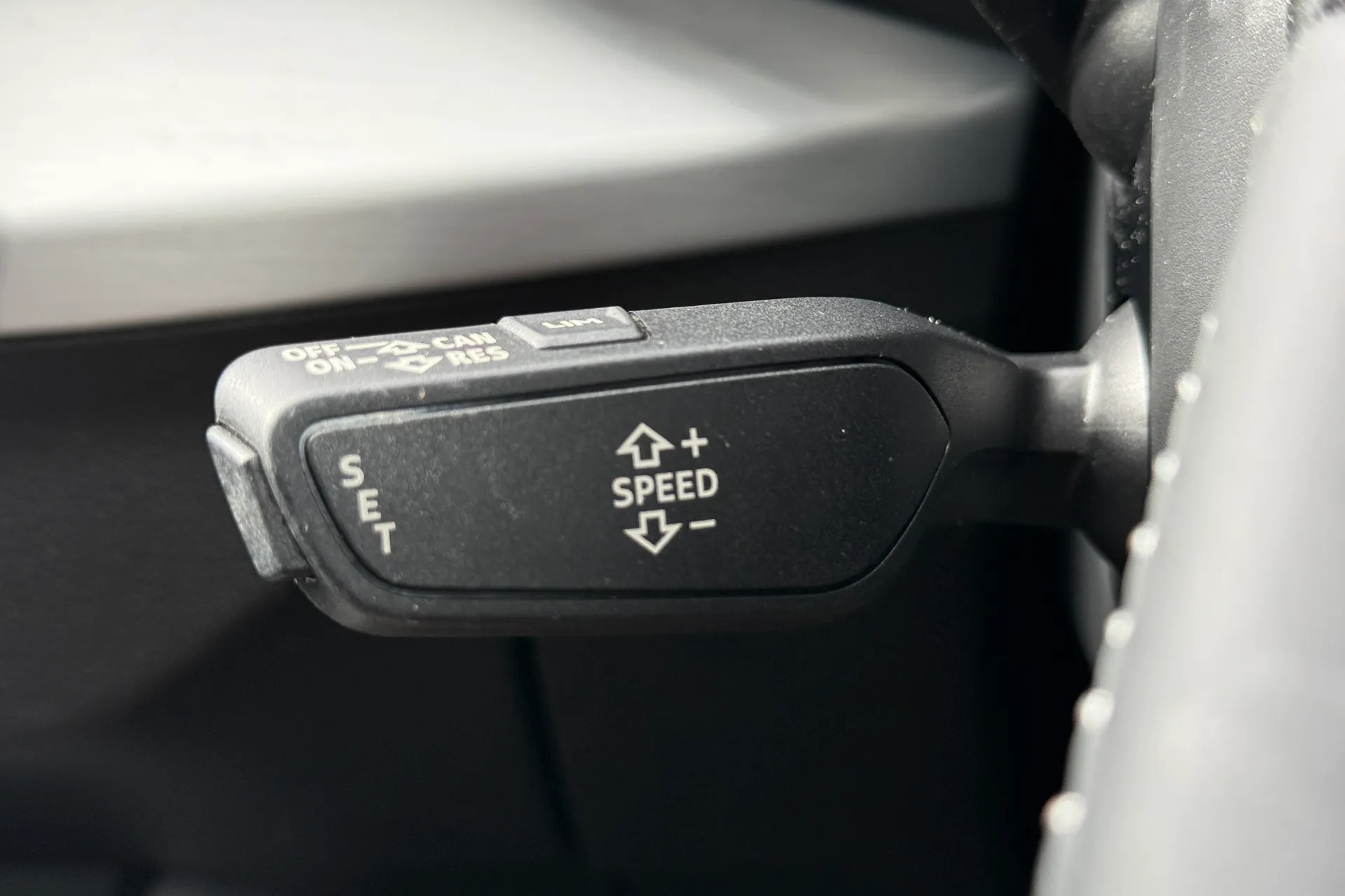Audi Q2 thumbnail image number 13