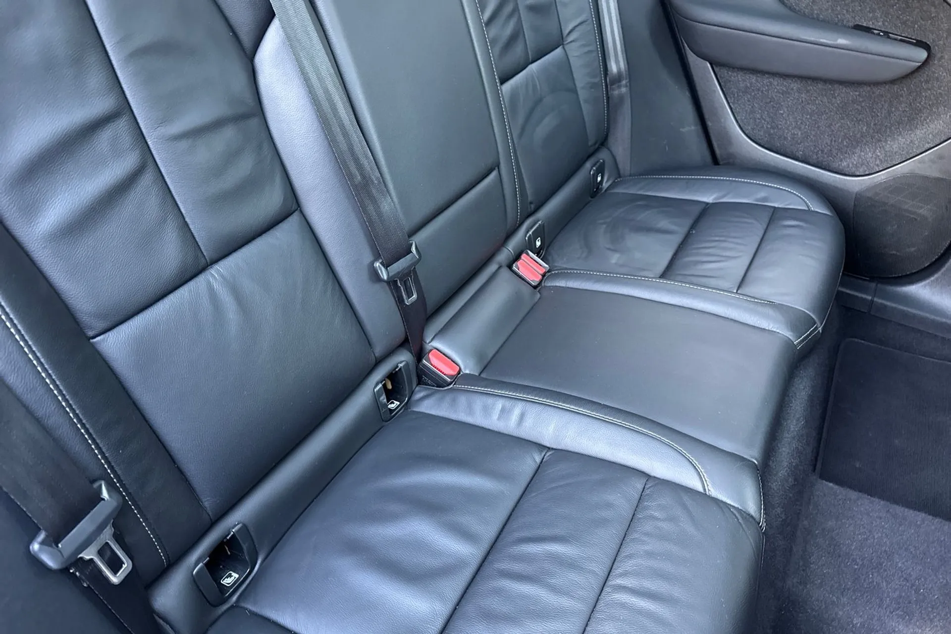 Volvo XC40 thumbnail image number 25