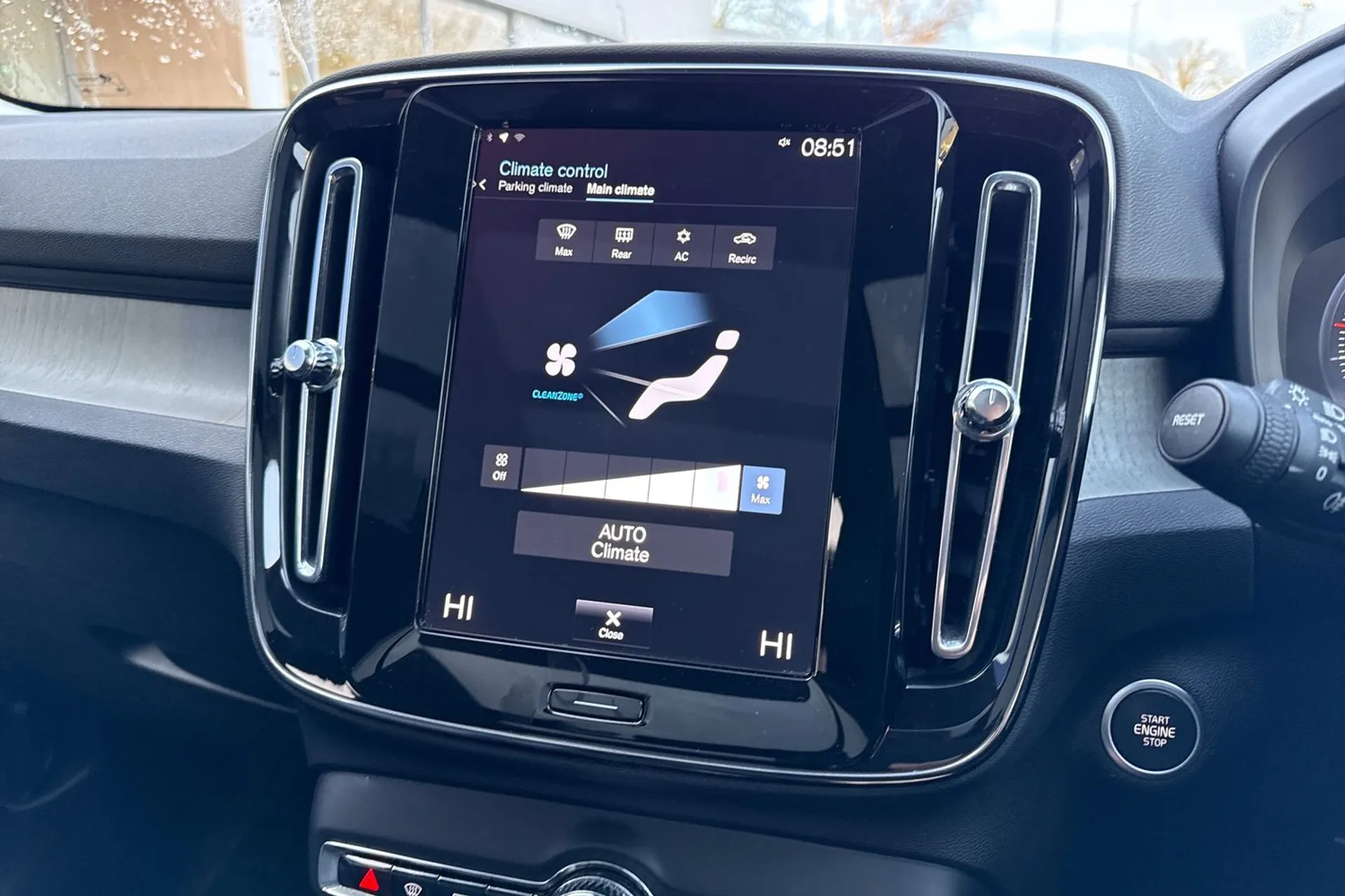 Volvo XC40 thumbnail image number 38