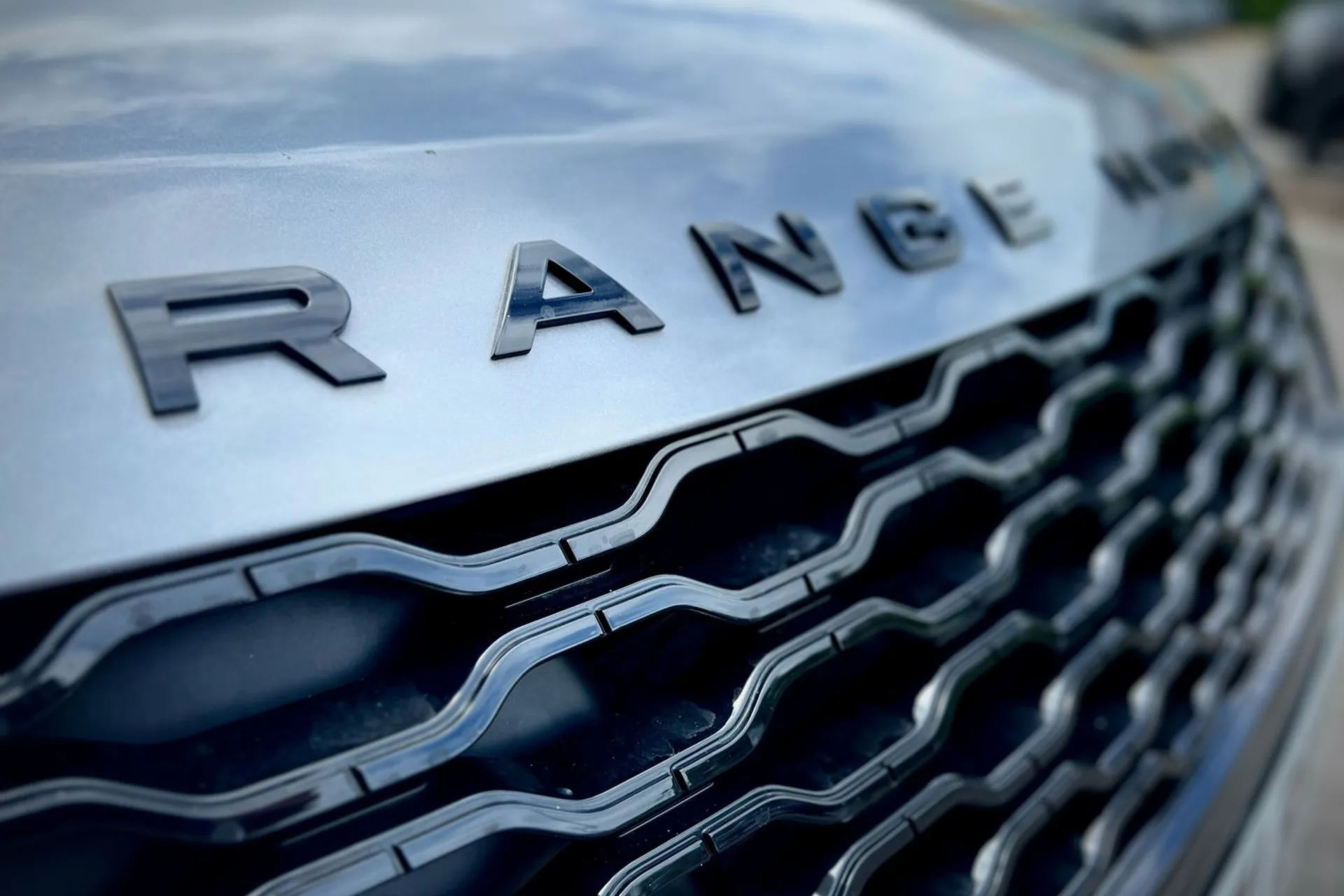 LAND ROVER RANGE ROVER VELAR thumbnail image number 11