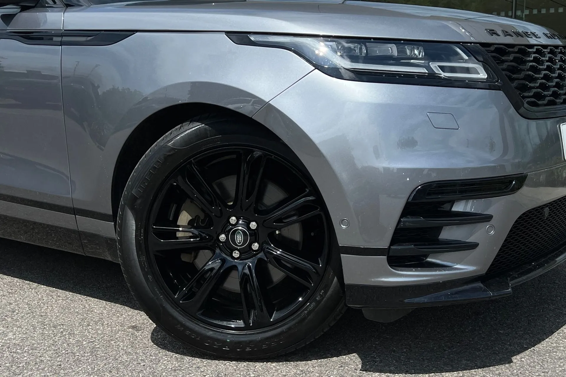 LAND ROVER RANGE ROVER VELAR thumbnail image number 10