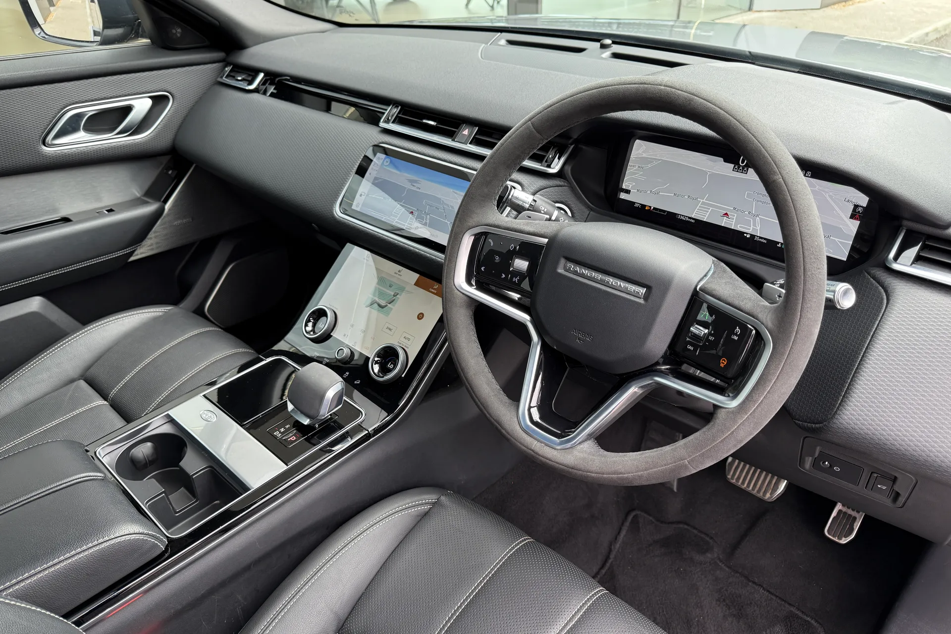 LAND ROVER RANGE ROVER VELAR thumbnail image number 50