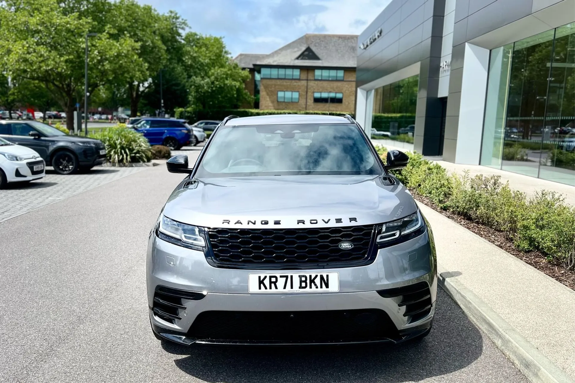 LAND ROVER RANGE ROVER VELAR thumbnail image number 22