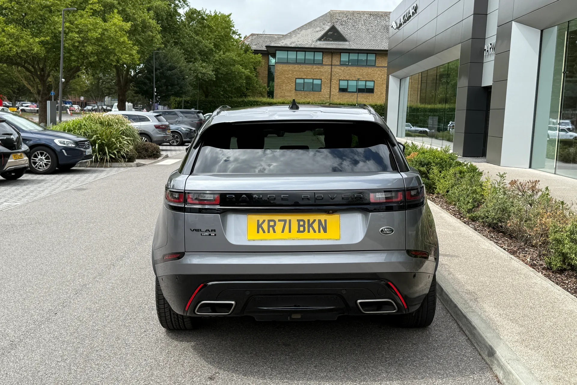 LAND ROVER RANGE ROVER VELAR thumbnail image number 18