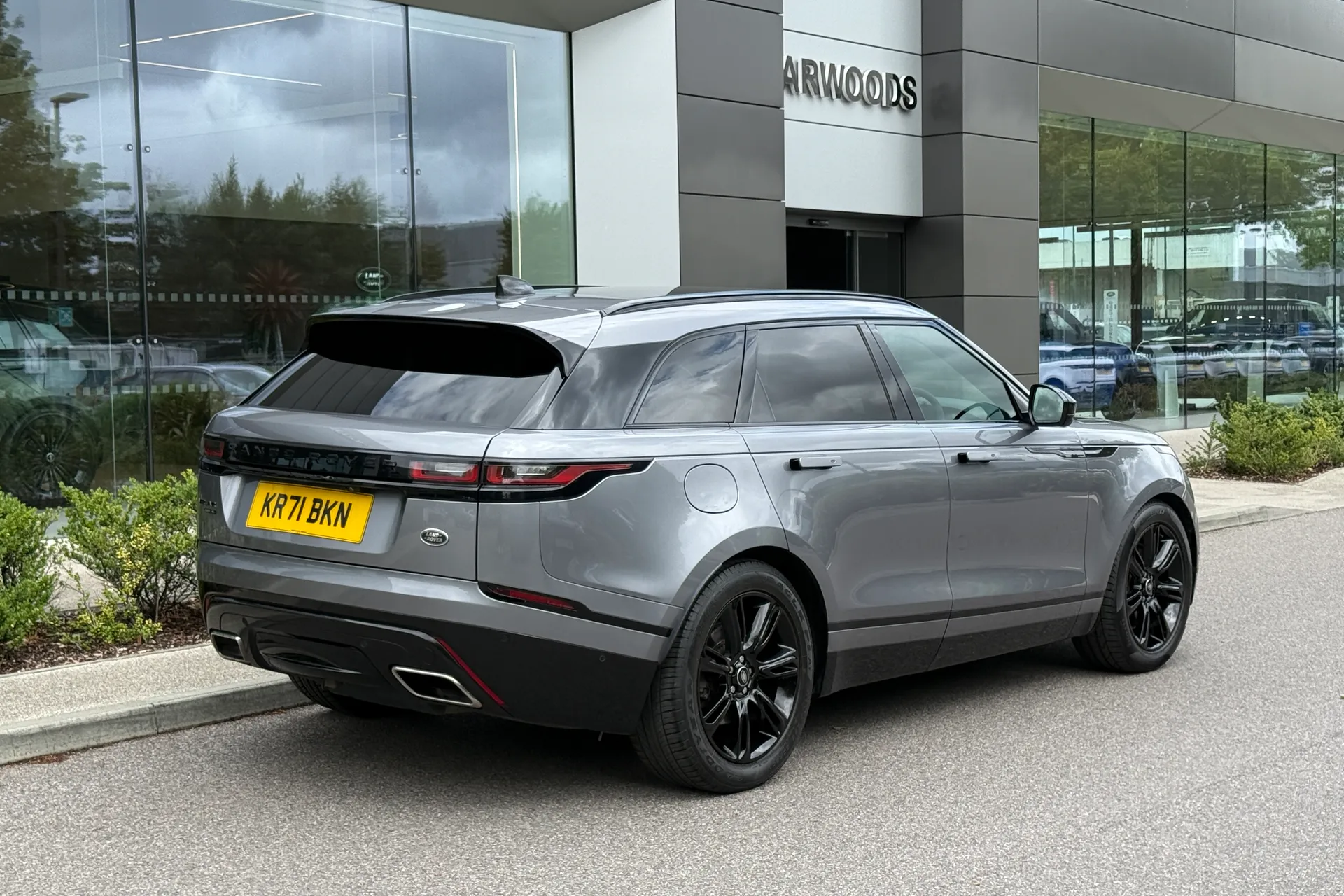 LAND ROVER RANGE ROVER VELAR thumbnail image number 14