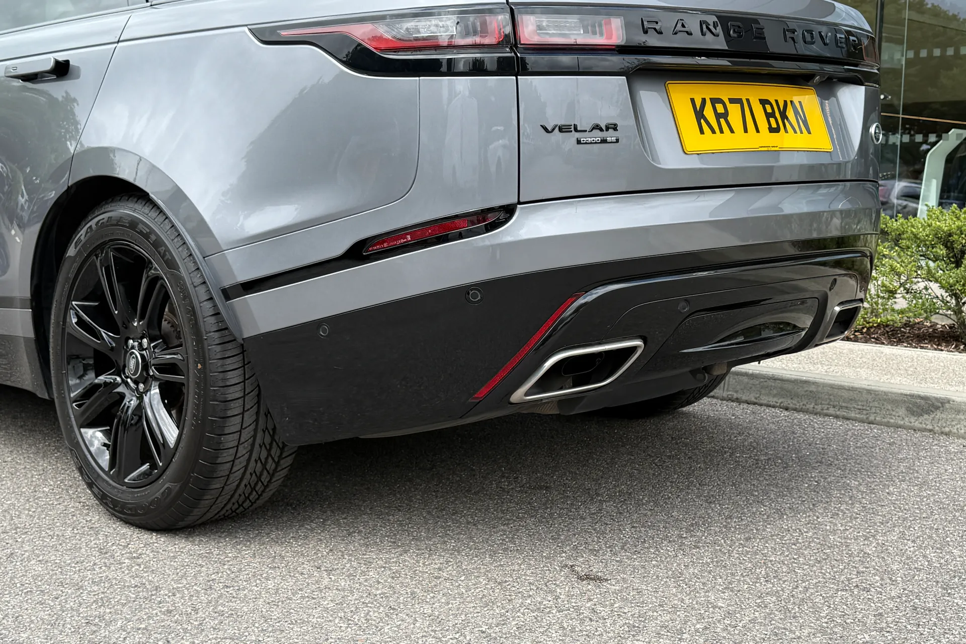 LAND ROVER RANGE ROVER VELAR thumbnail image number 29