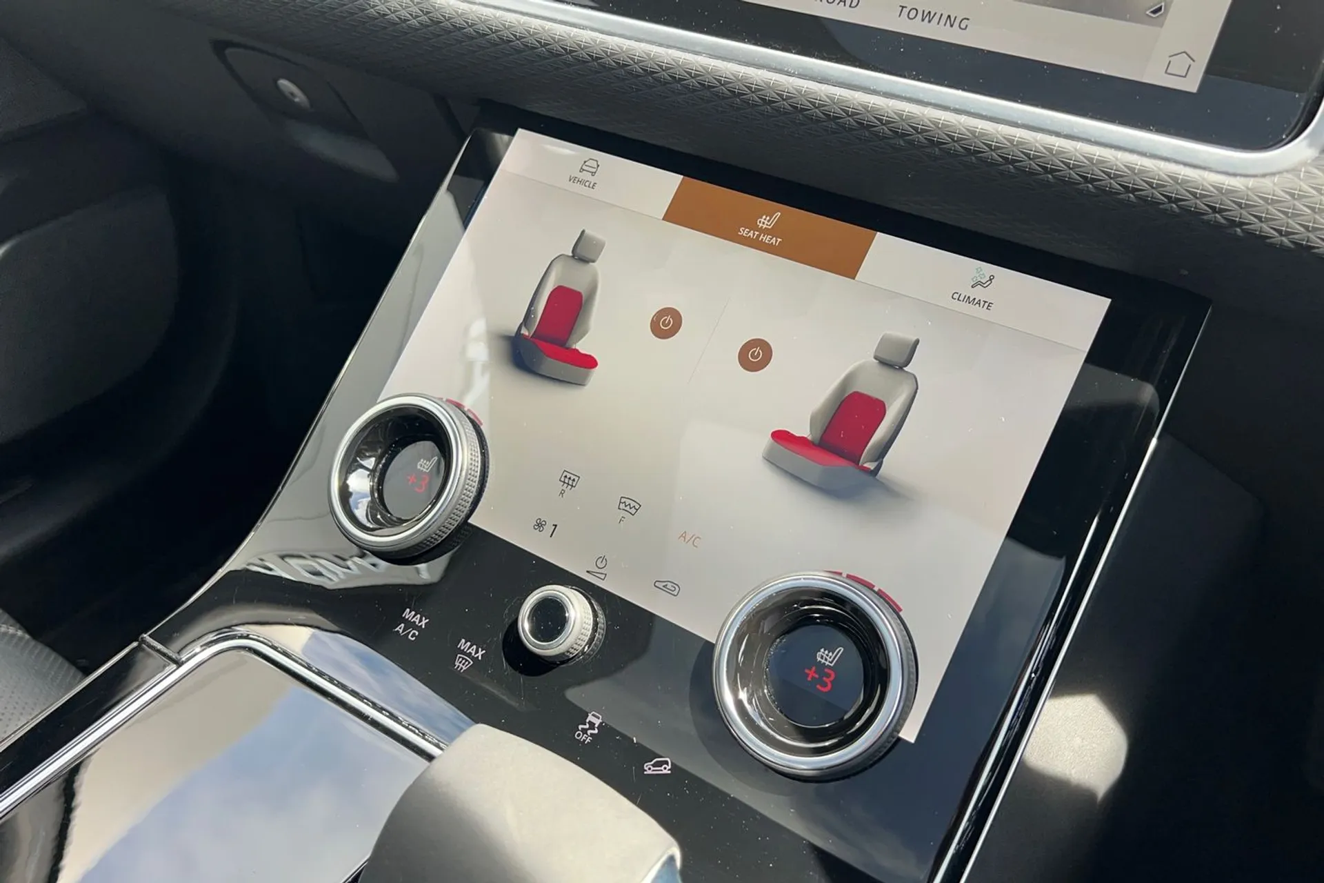 LAND ROVER RANGE ROVER VELAR thumbnail image number 56