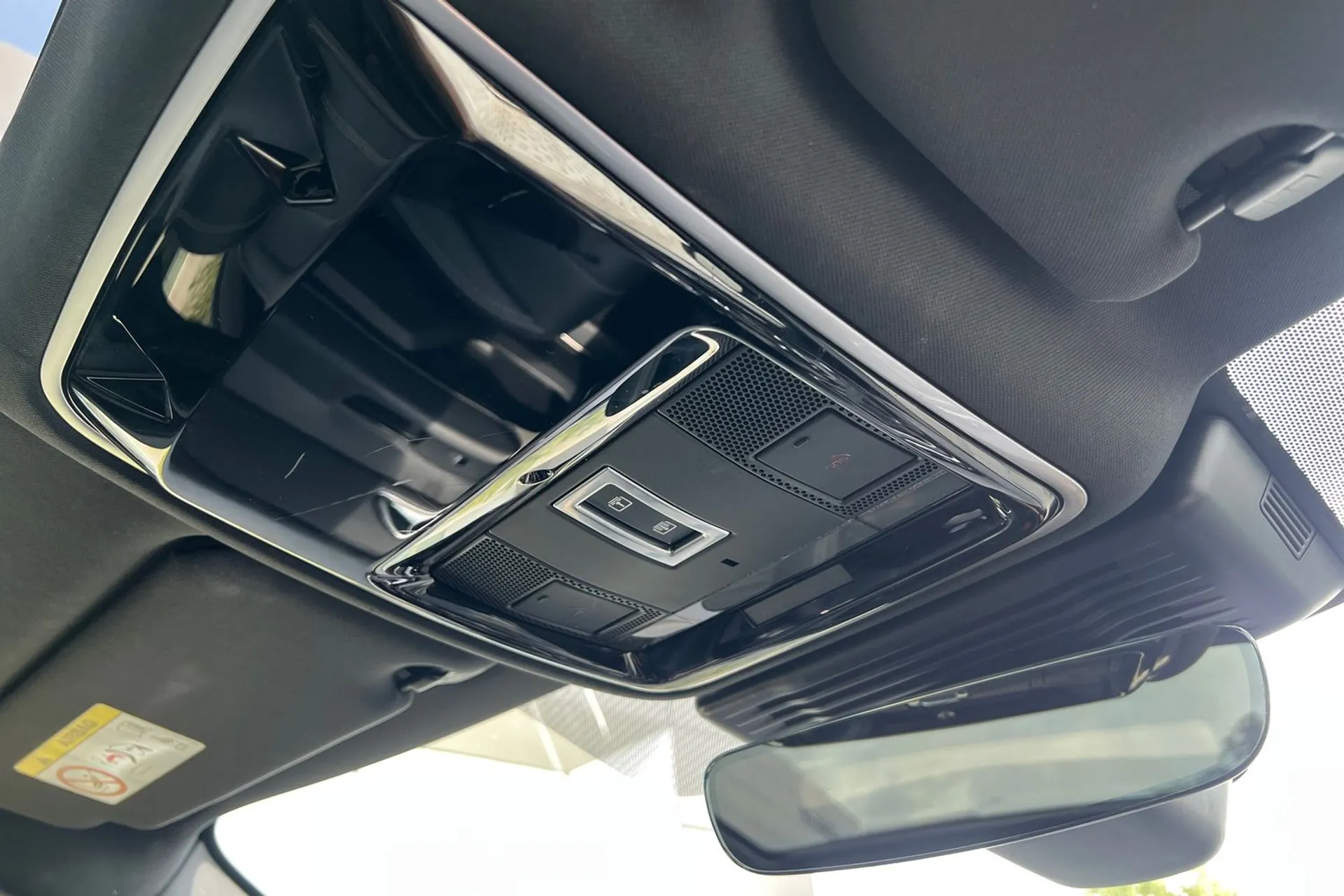 LAND ROVER RANGE ROVER VELAR thumbnail image number 48