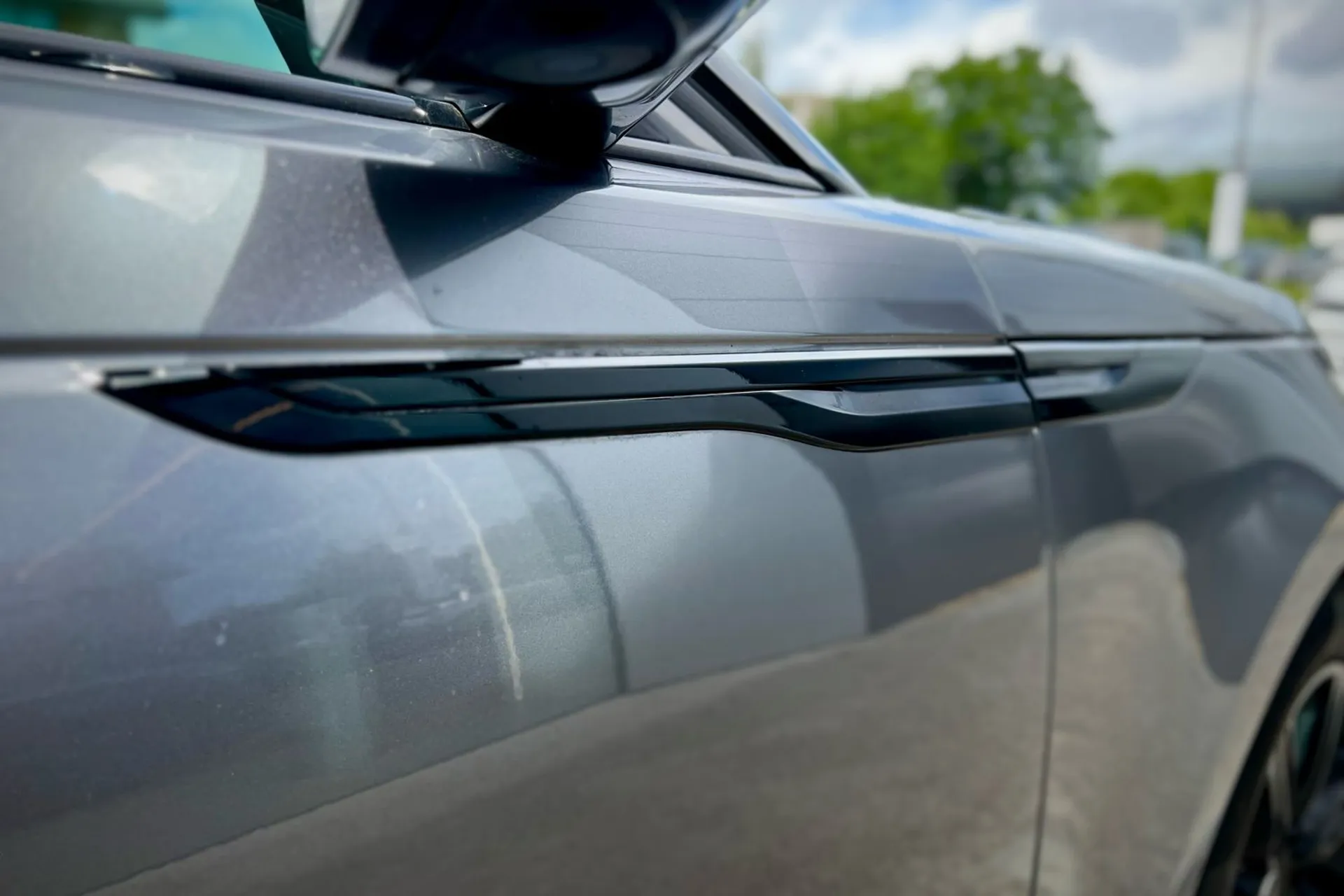 LAND ROVER RANGE ROVER VELAR thumbnail image number 13