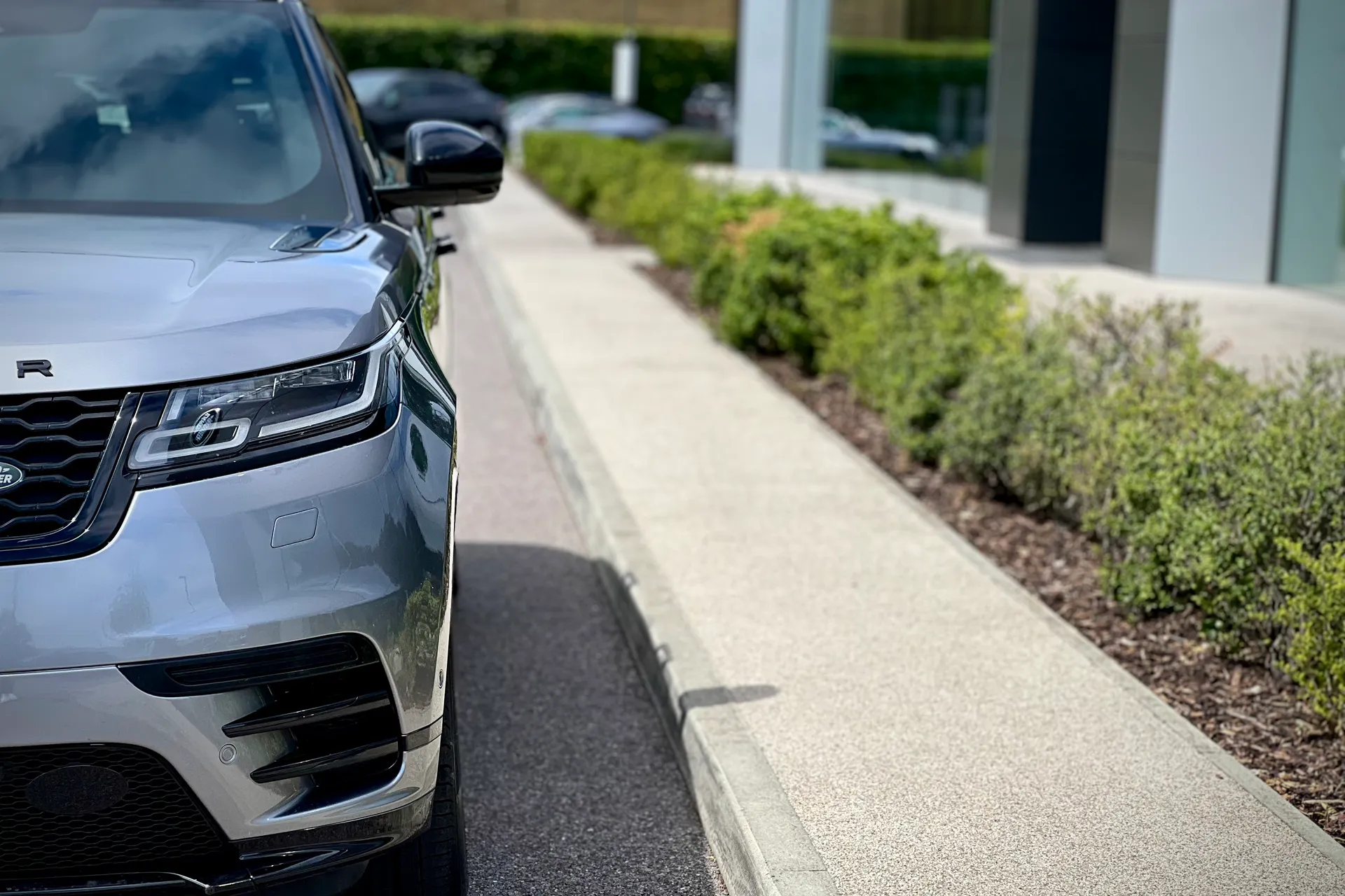 LAND ROVER RANGE ROVER VELAR thumbnail image number 23