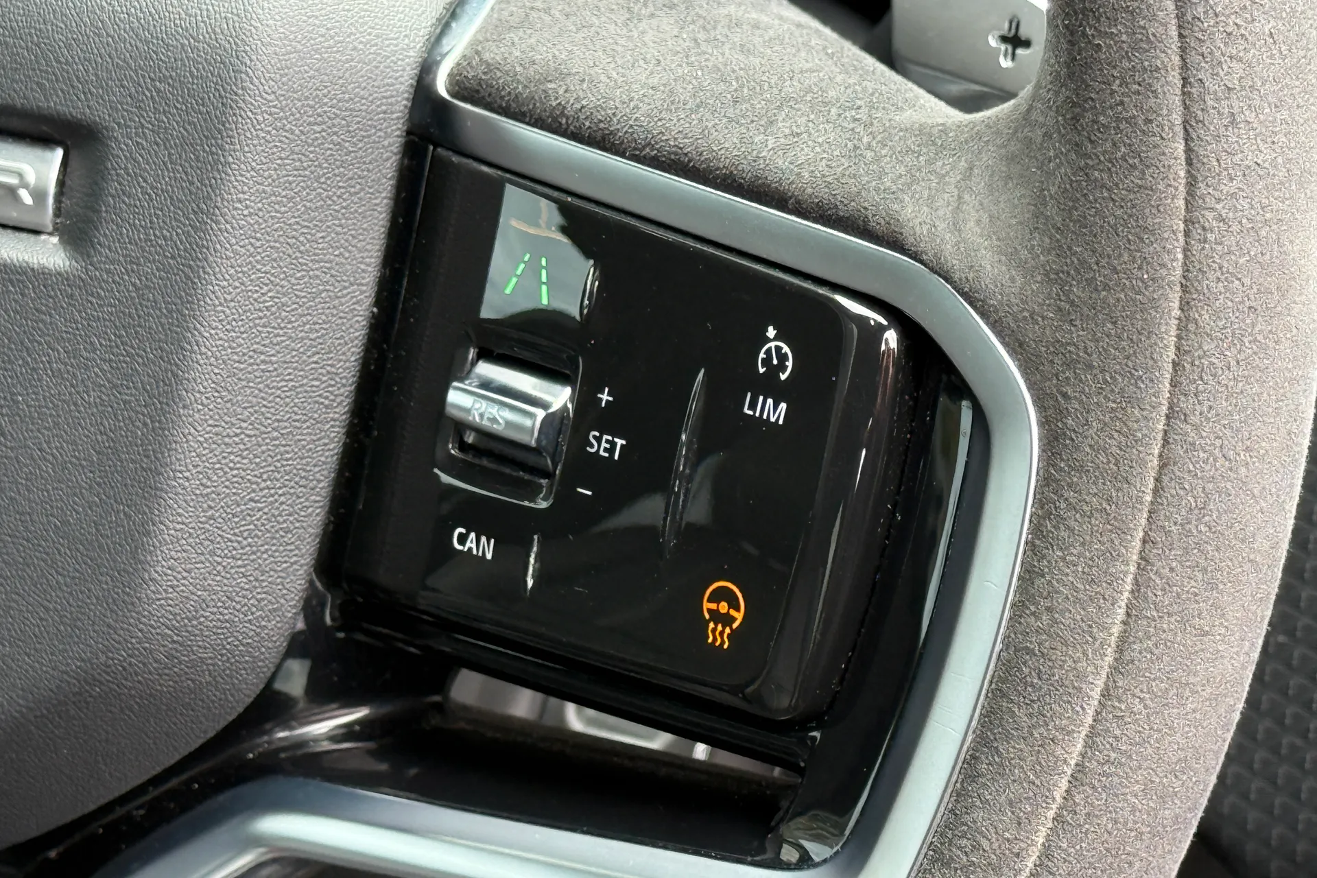 LAND ROVER RANGE ROVER VELAR thumbnail image number 58