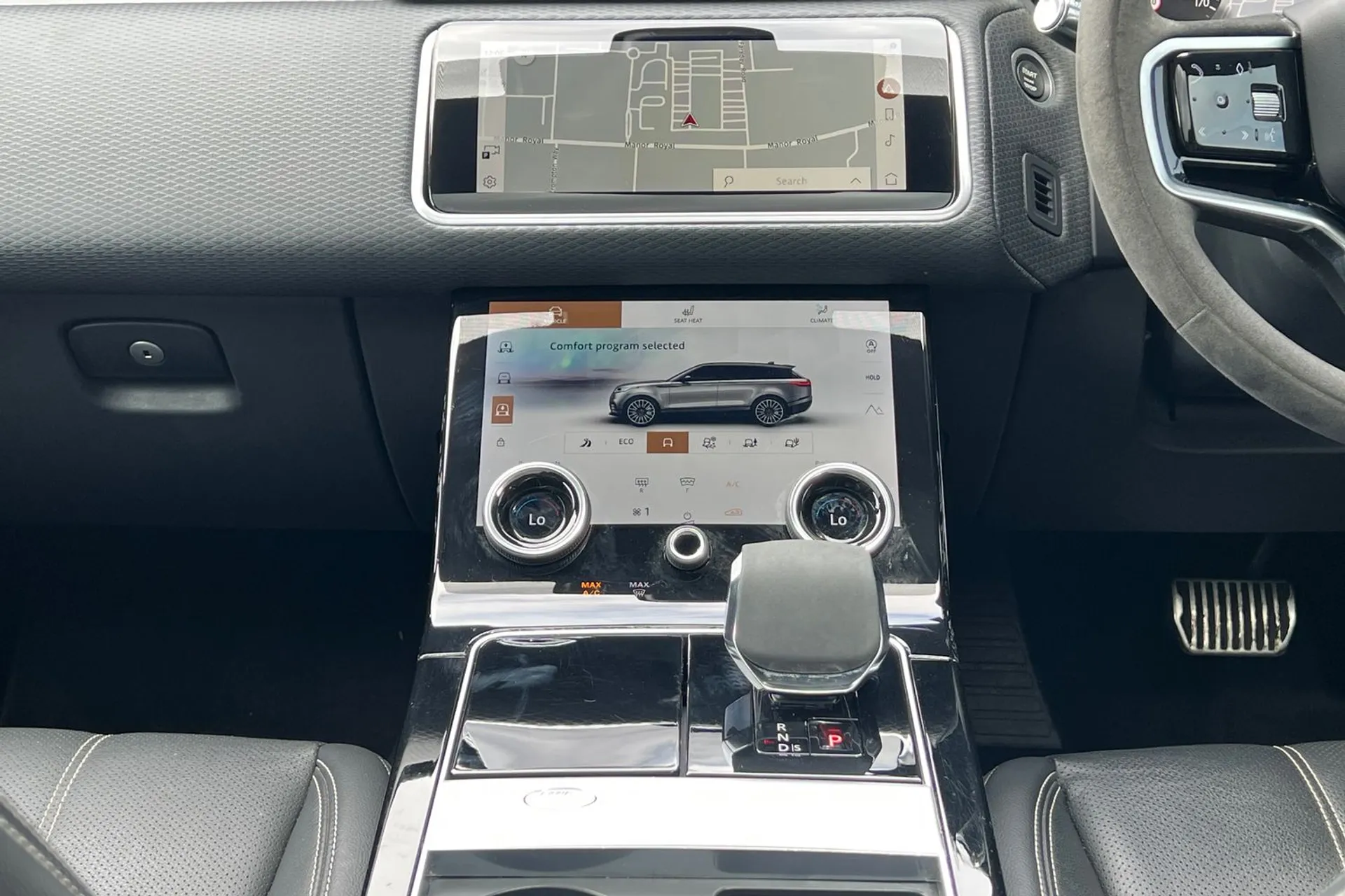 LAND ROVER RANGE ROVER VELAR thumbnail image number 31