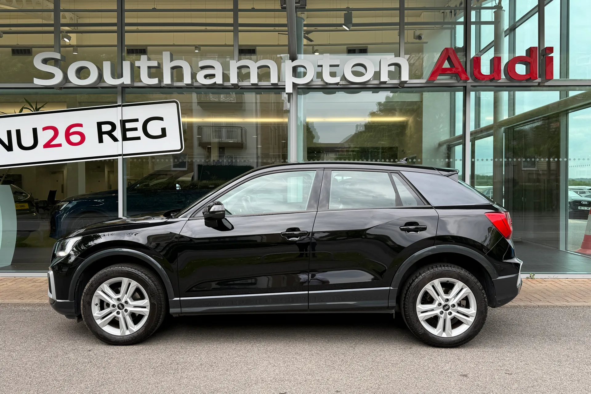 Audi Q2 thumbnail image number 53