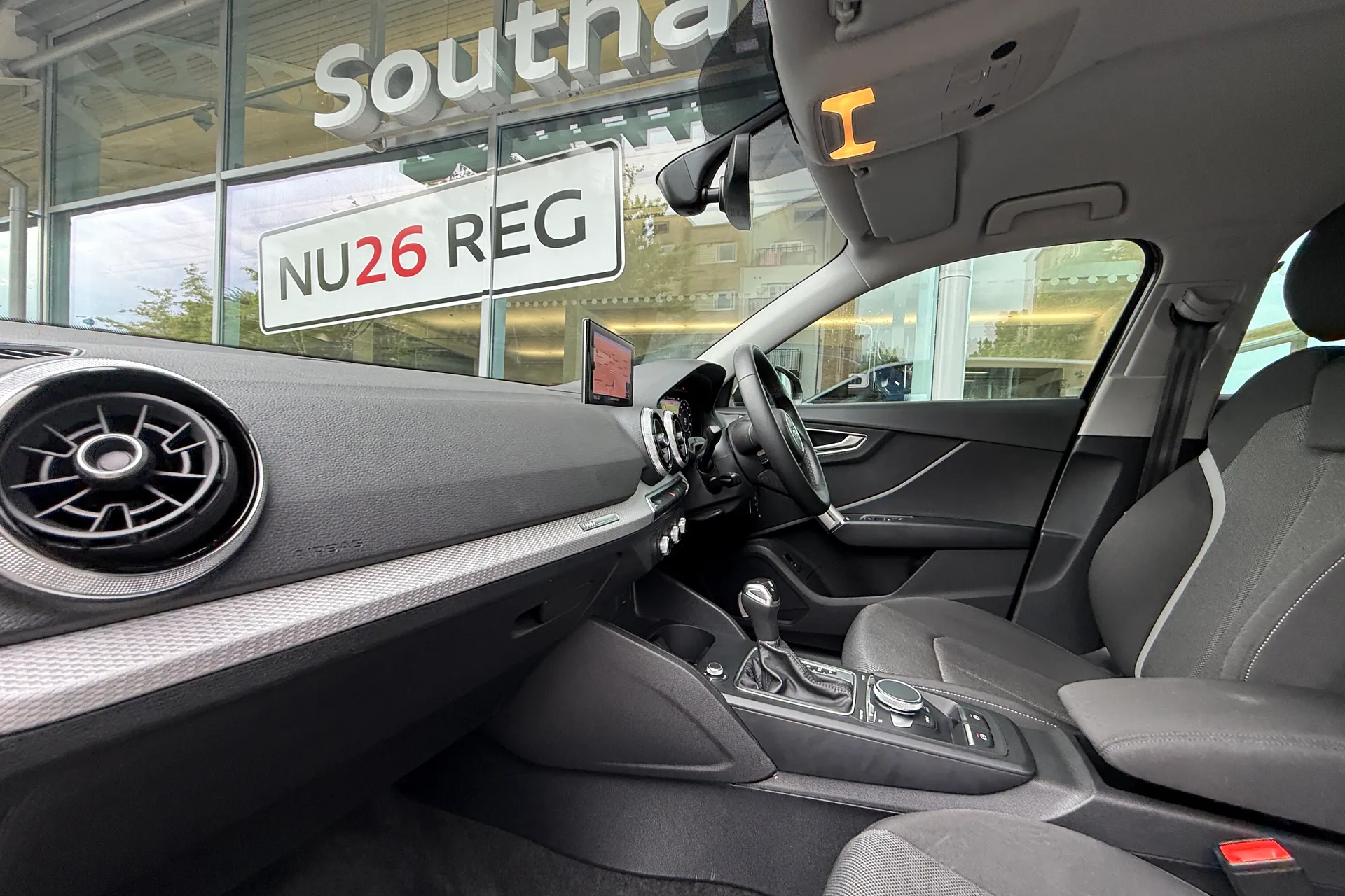 Audi Q2 thumbnail image number 7