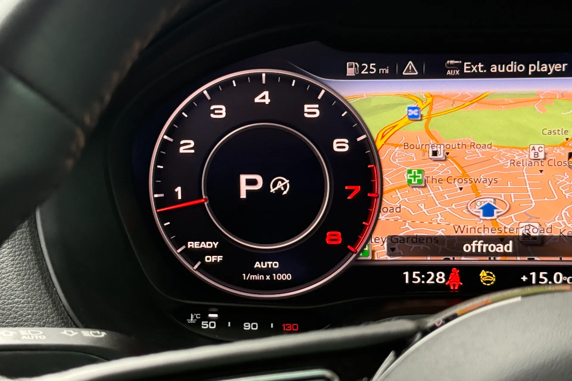 Audi Q2 thumbnail image number 12