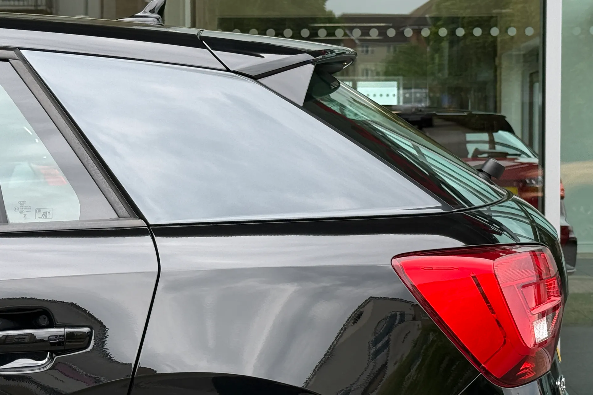 Audi Q2 thumbnail image number 48