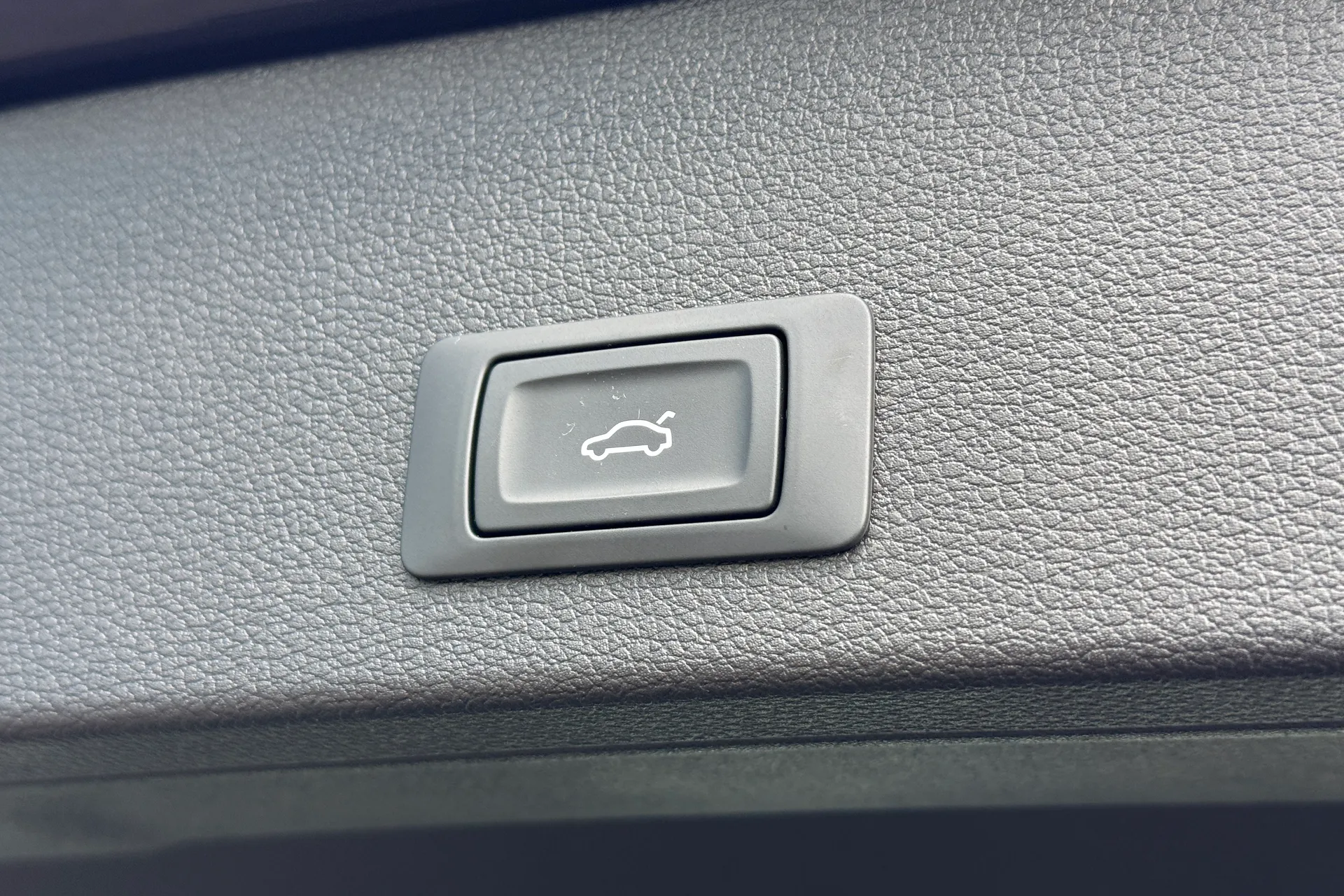 Audi Q2 thumbnail image number 45