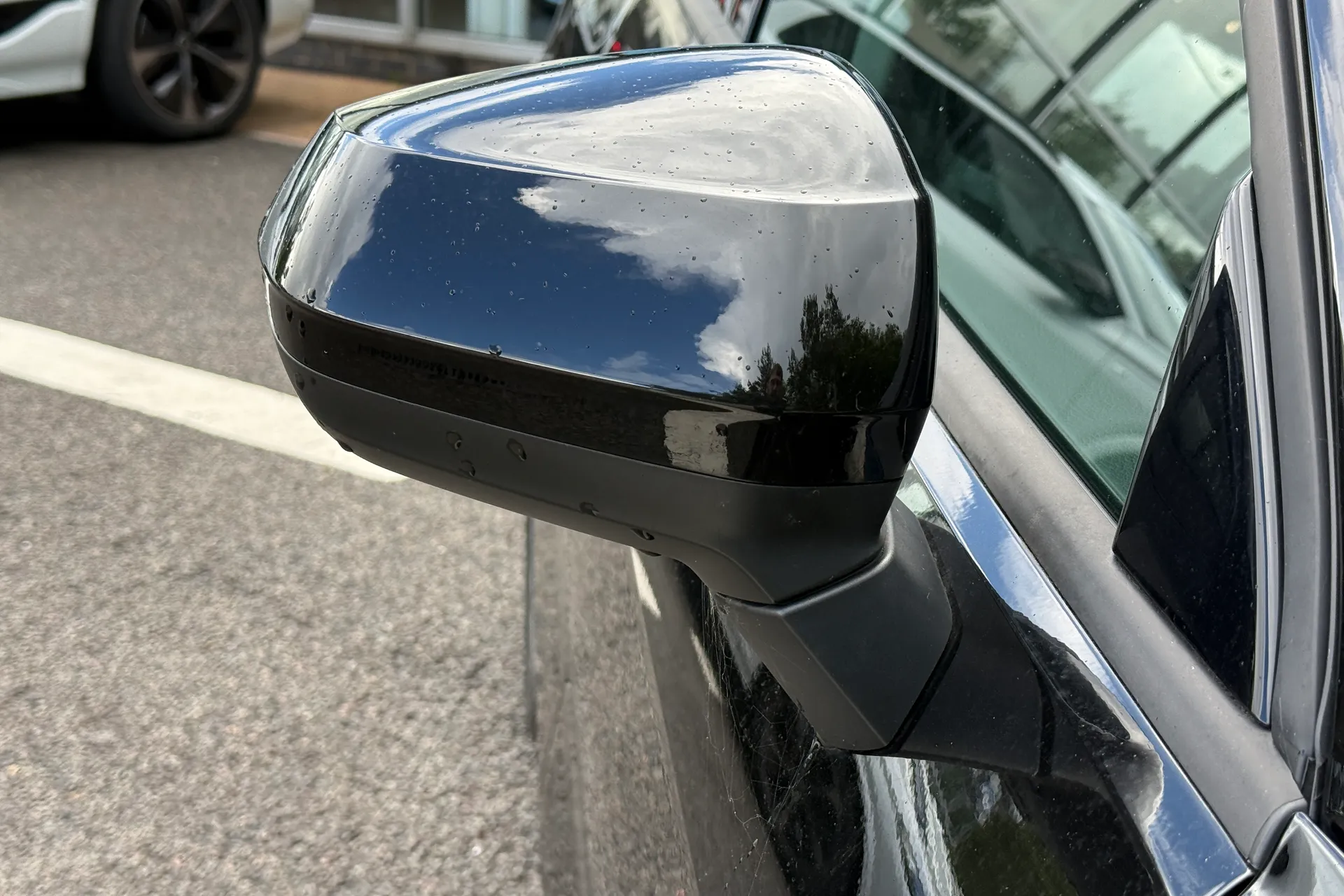 Audi Q2 thumbnail image number 15