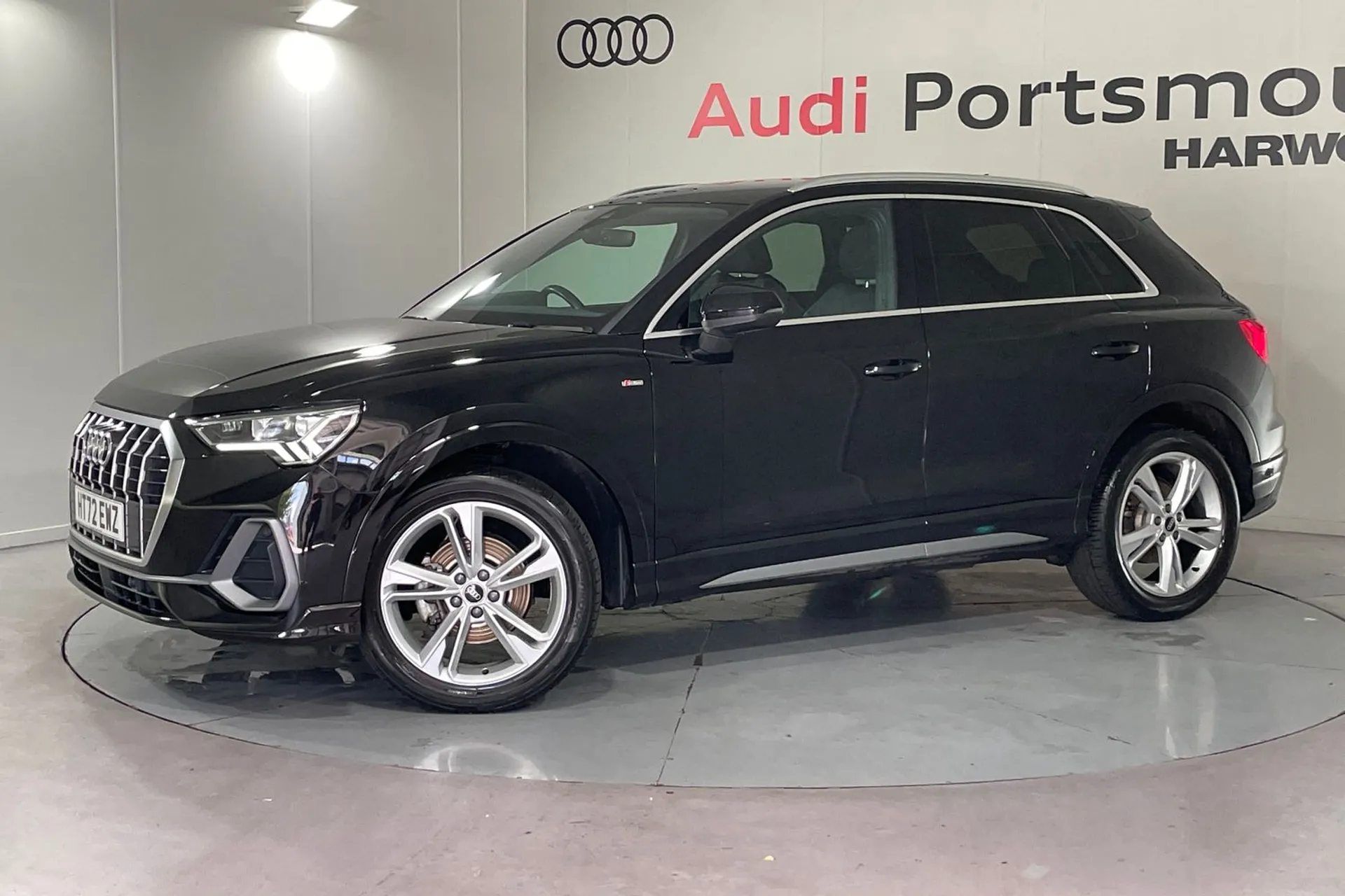 Audi Q3 thumbnail image number 5