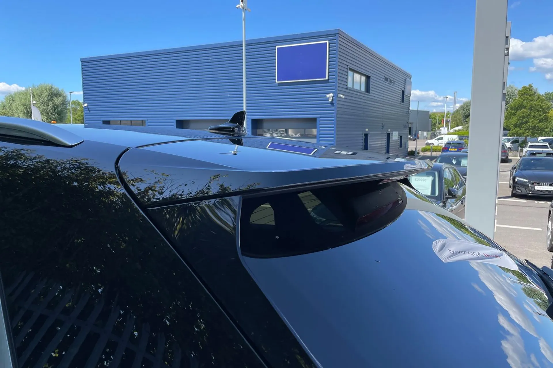 Audi Q3 thumbnail image number 14