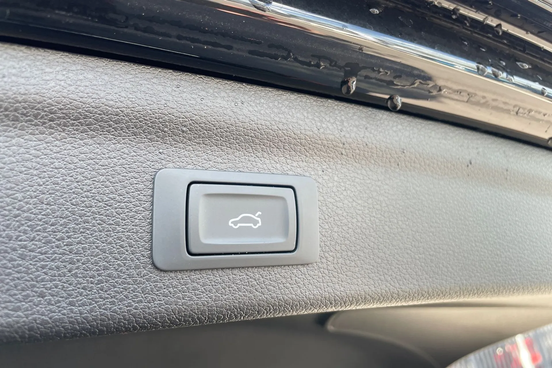 Audi Q3 thumbnail image number 19