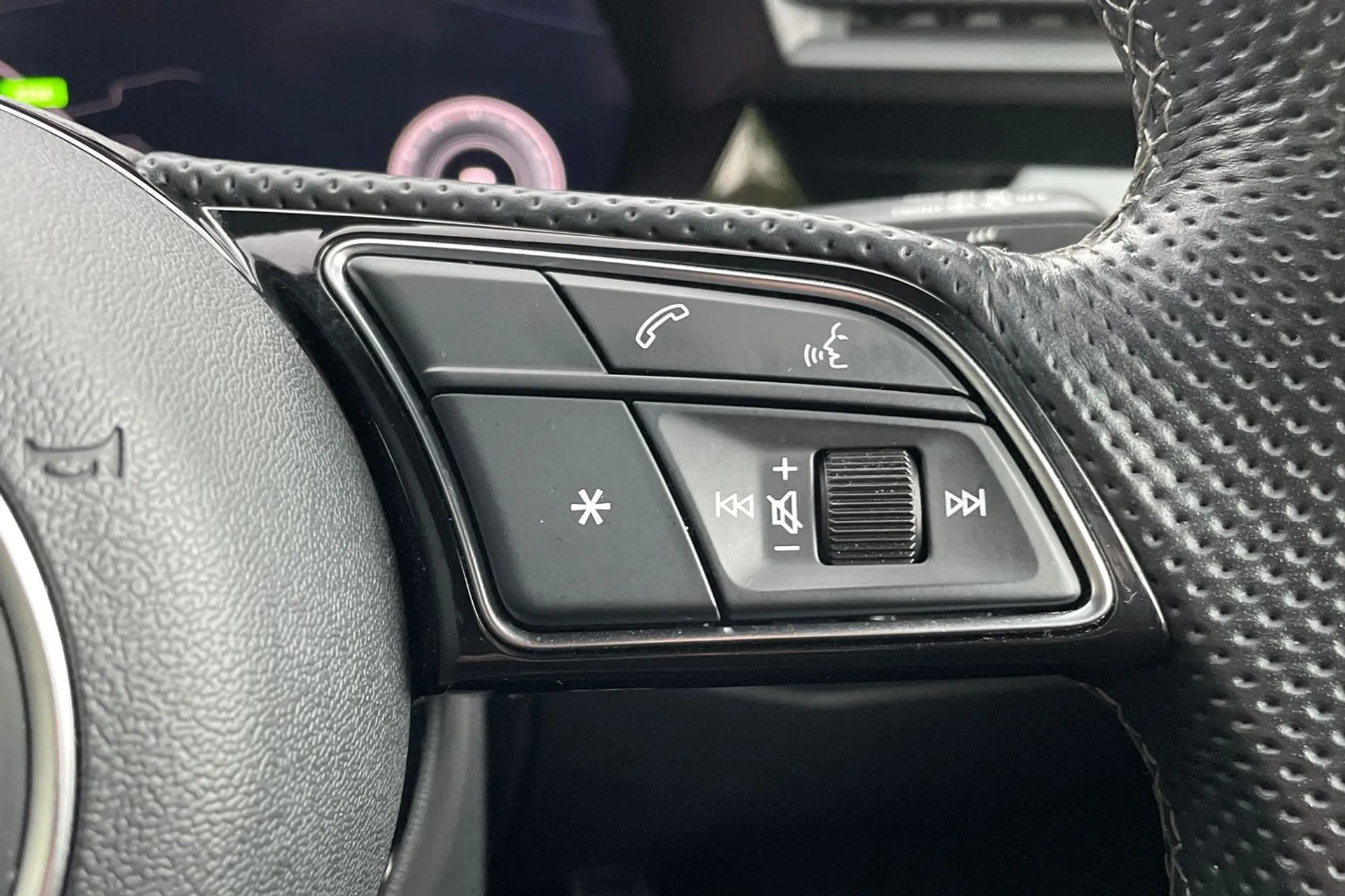 Audi A3 thumbnail image number 17