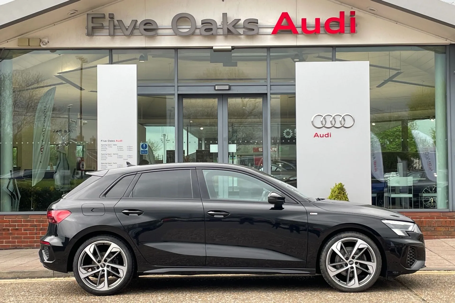 Audi A3 thumbnail image number 2