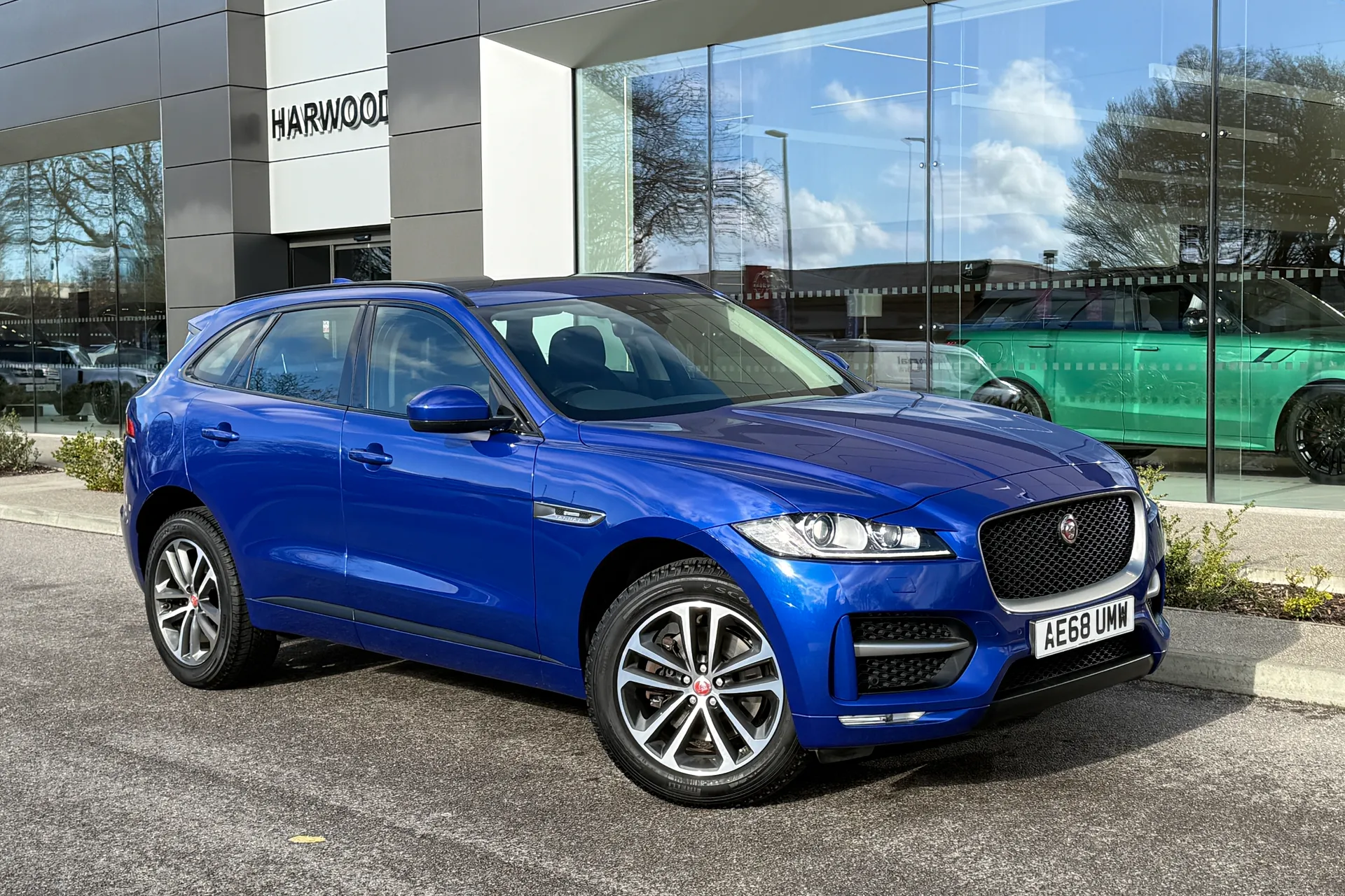 Jaguar F-PACE focused image