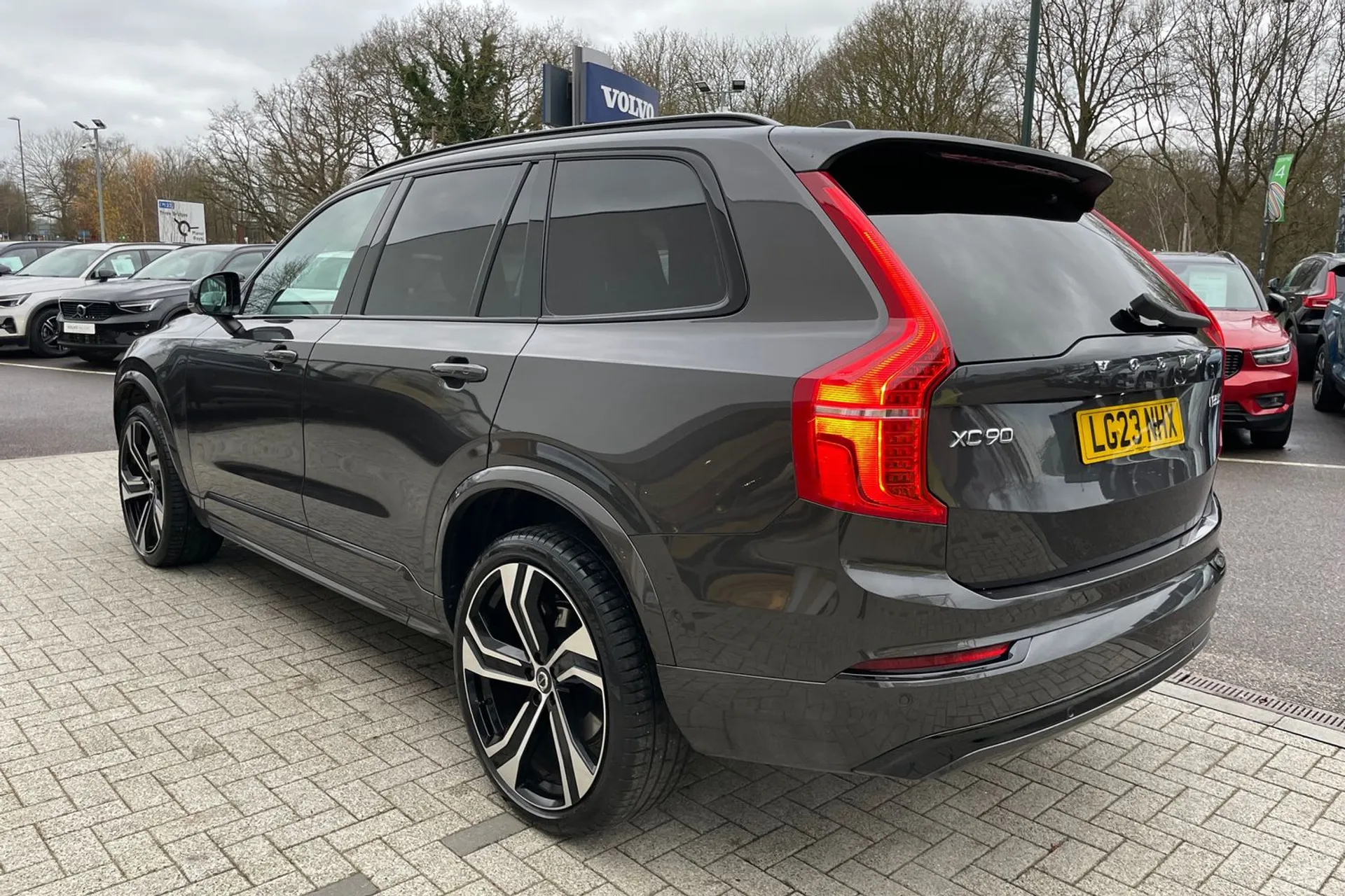 Volvo XC90 thumbnail image number 10