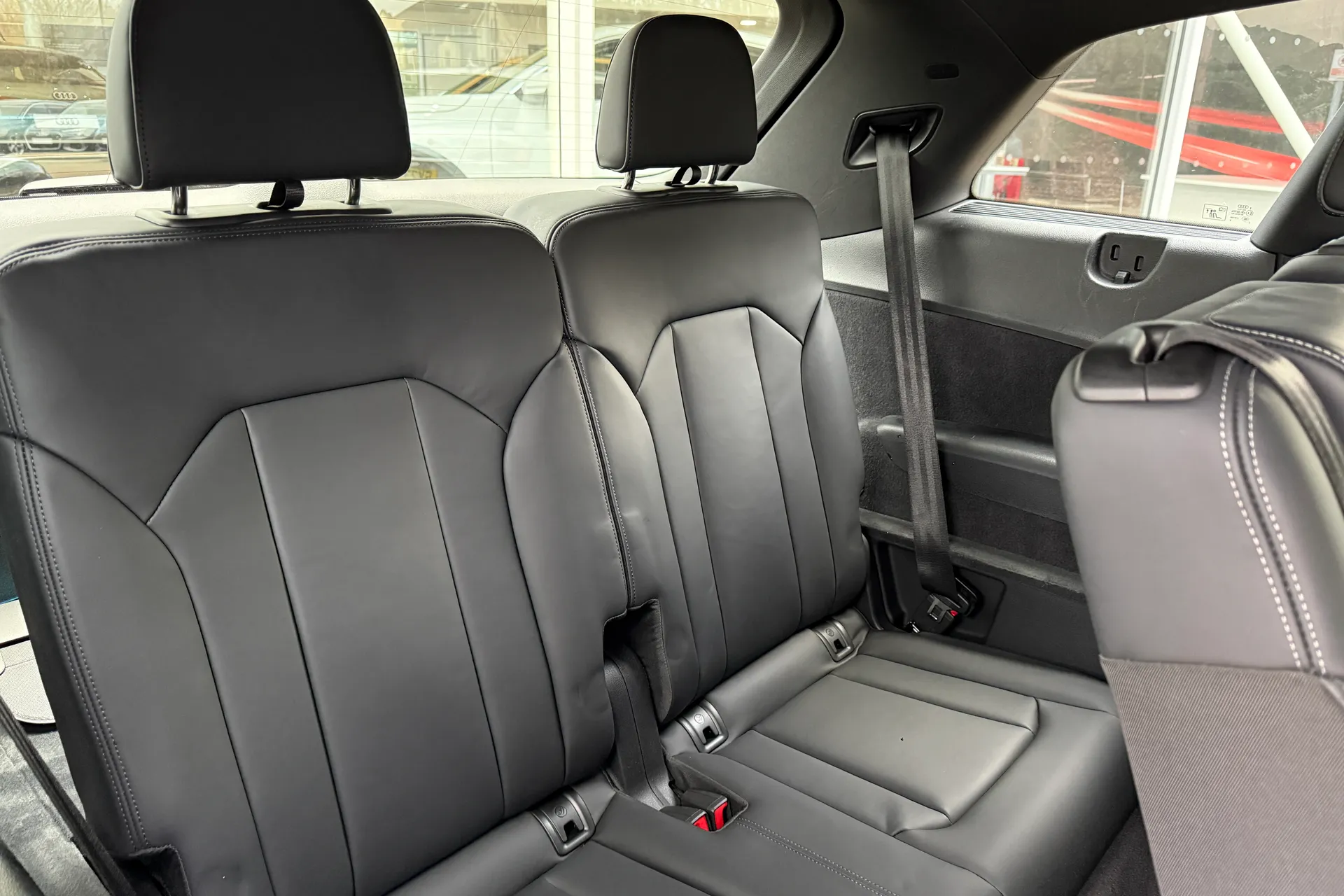 Audi Q7 thumbnail image number 39