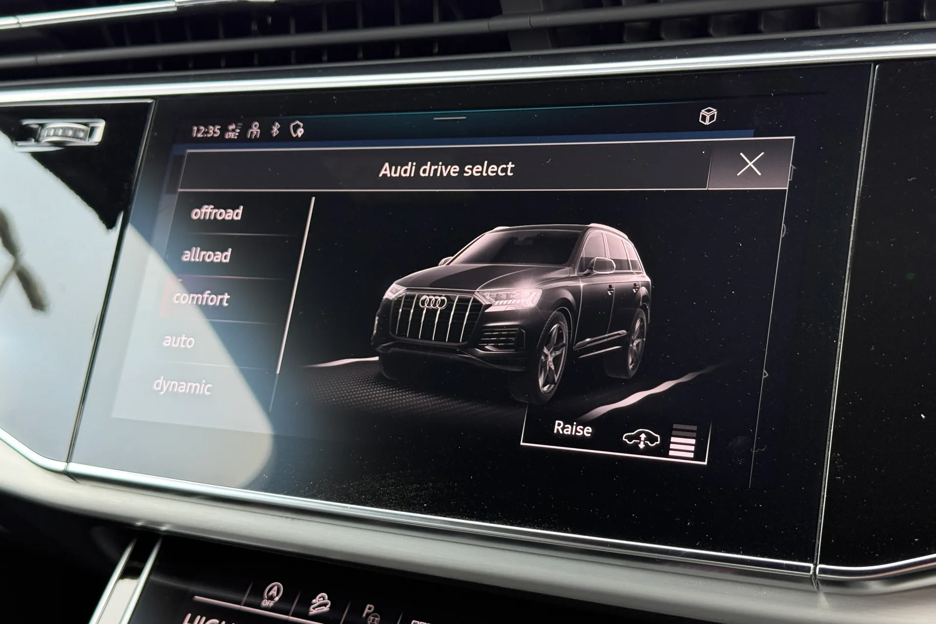 Audi Q7 thumbnail image number 60