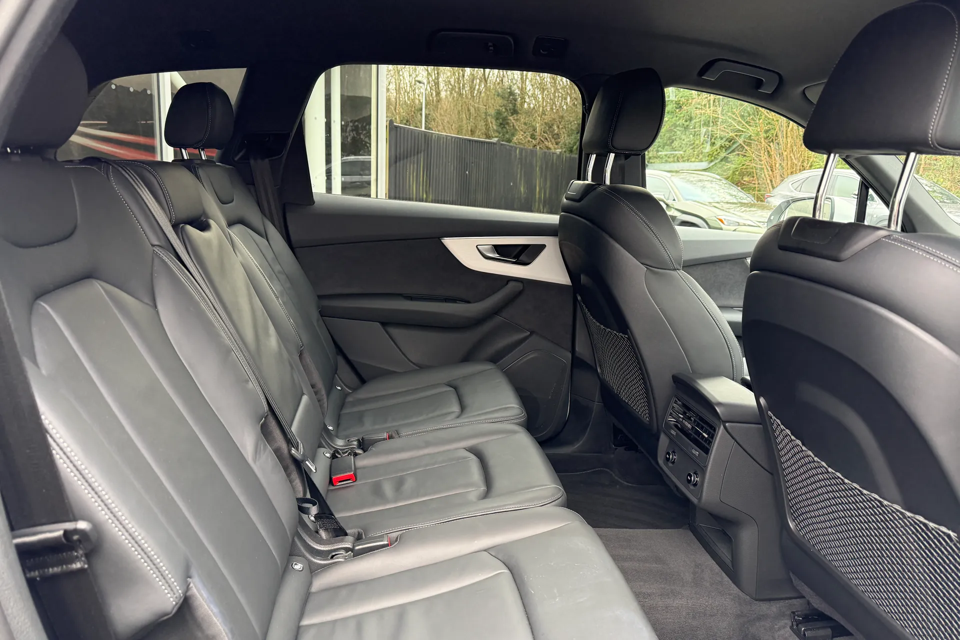 Audi Q7 thumbnail image number 36