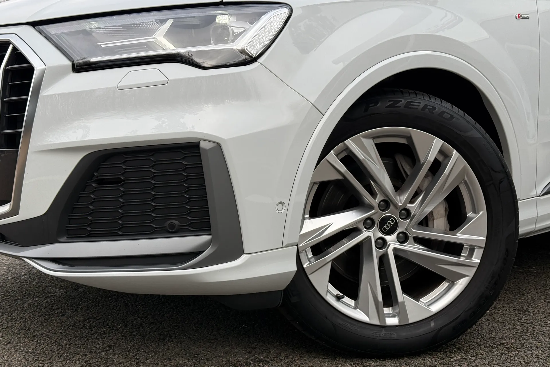 Audi Q7 thumbnail image number 57