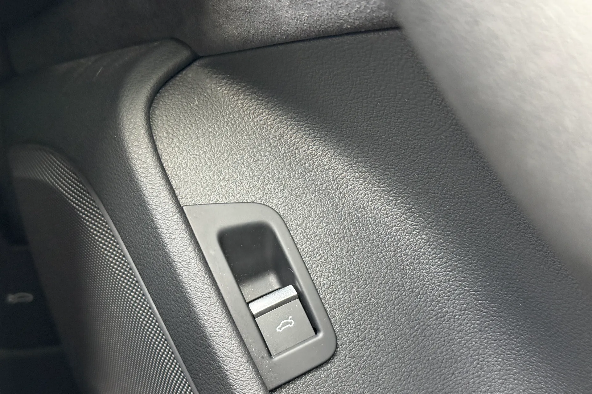 Audi Q7 thumbnail image number 18