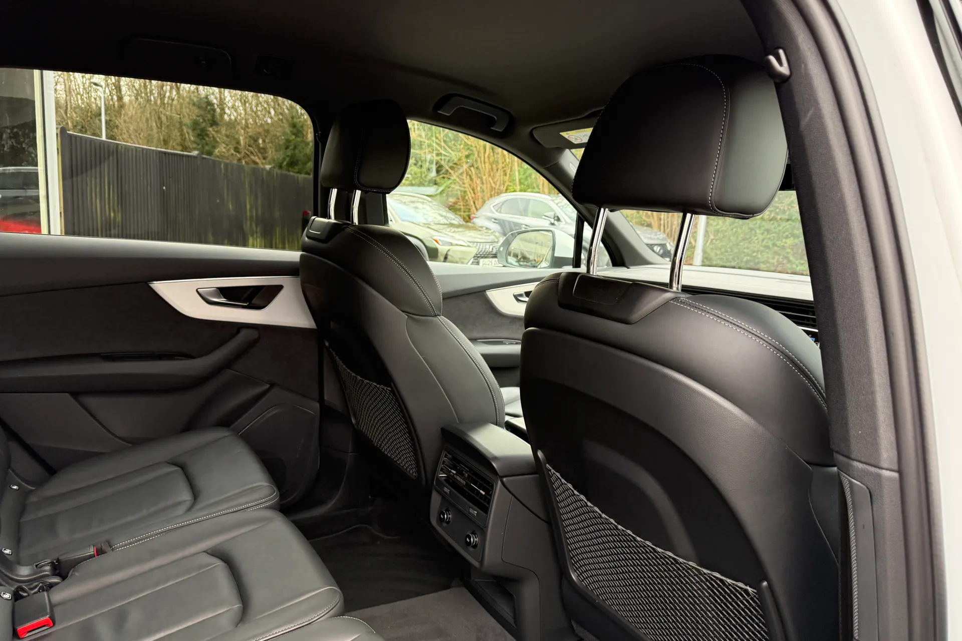 Audi Q7 thumbnail image number 37