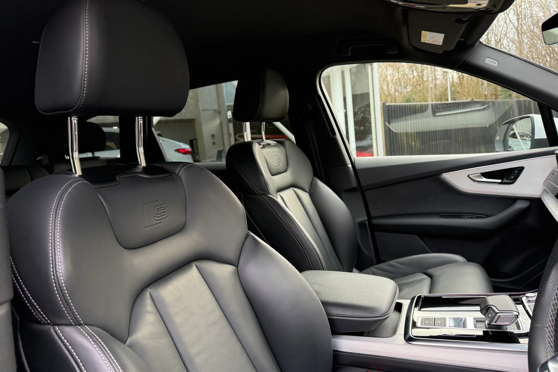 Audi Q7 thumbnail image number 26