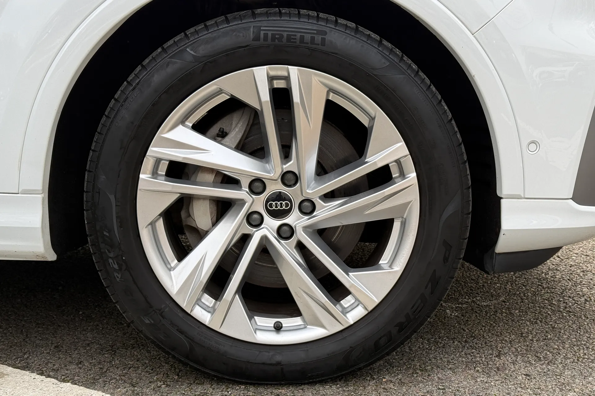 Audi Q7 thumbnail image number 29