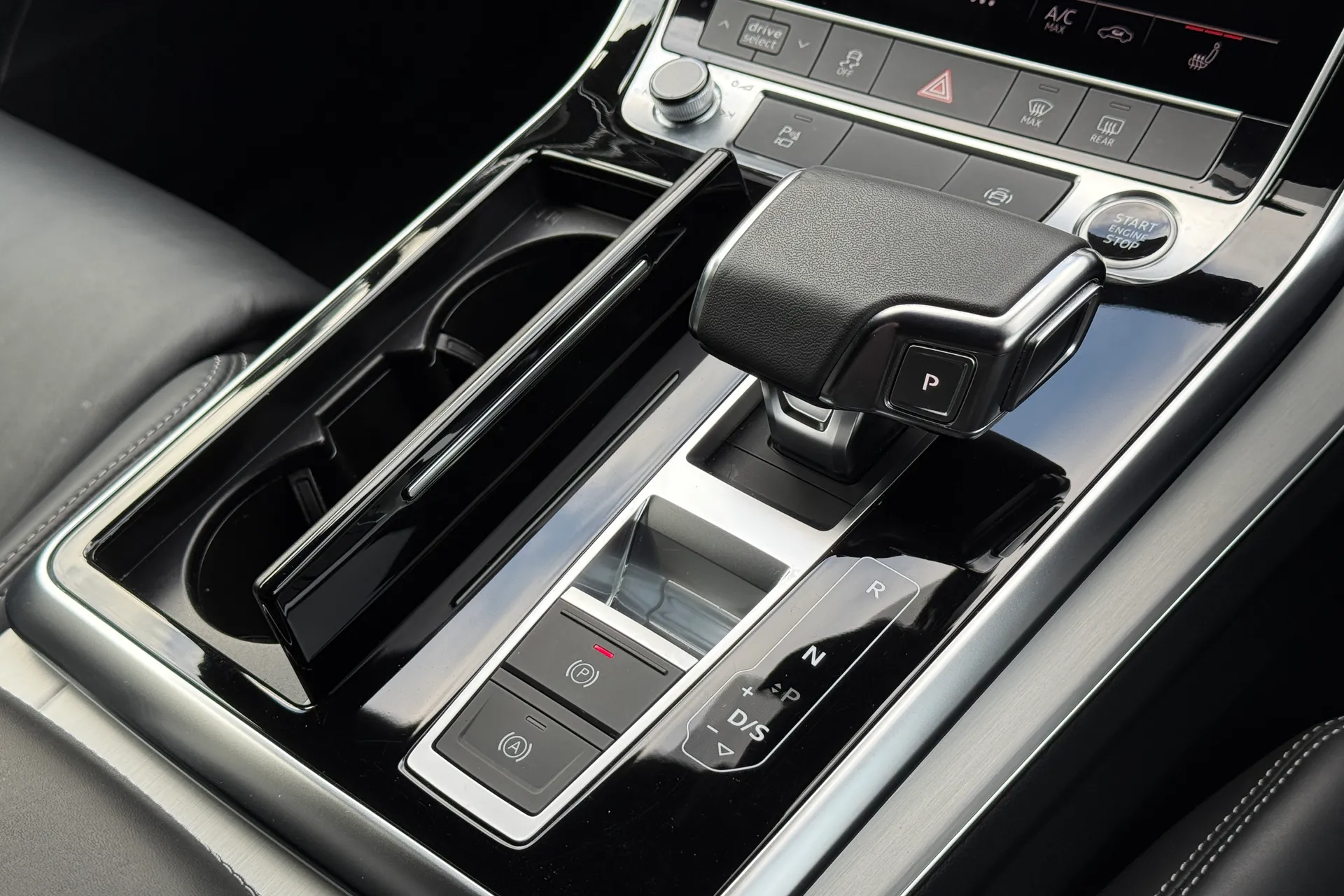 Audi Q7 thumbnail image number 23