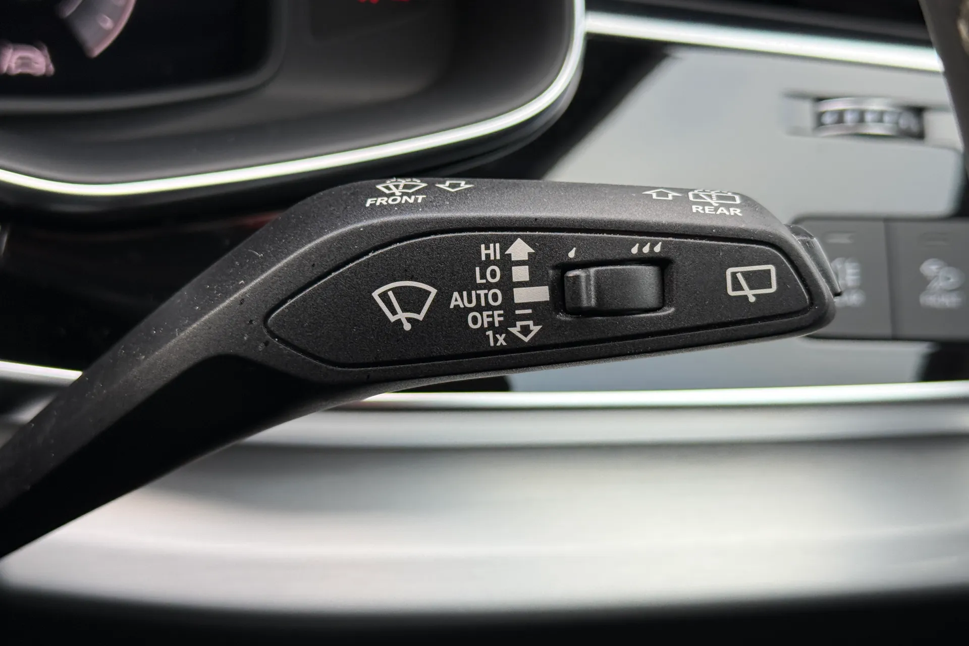 Audi Q7 thumbnail image number 14