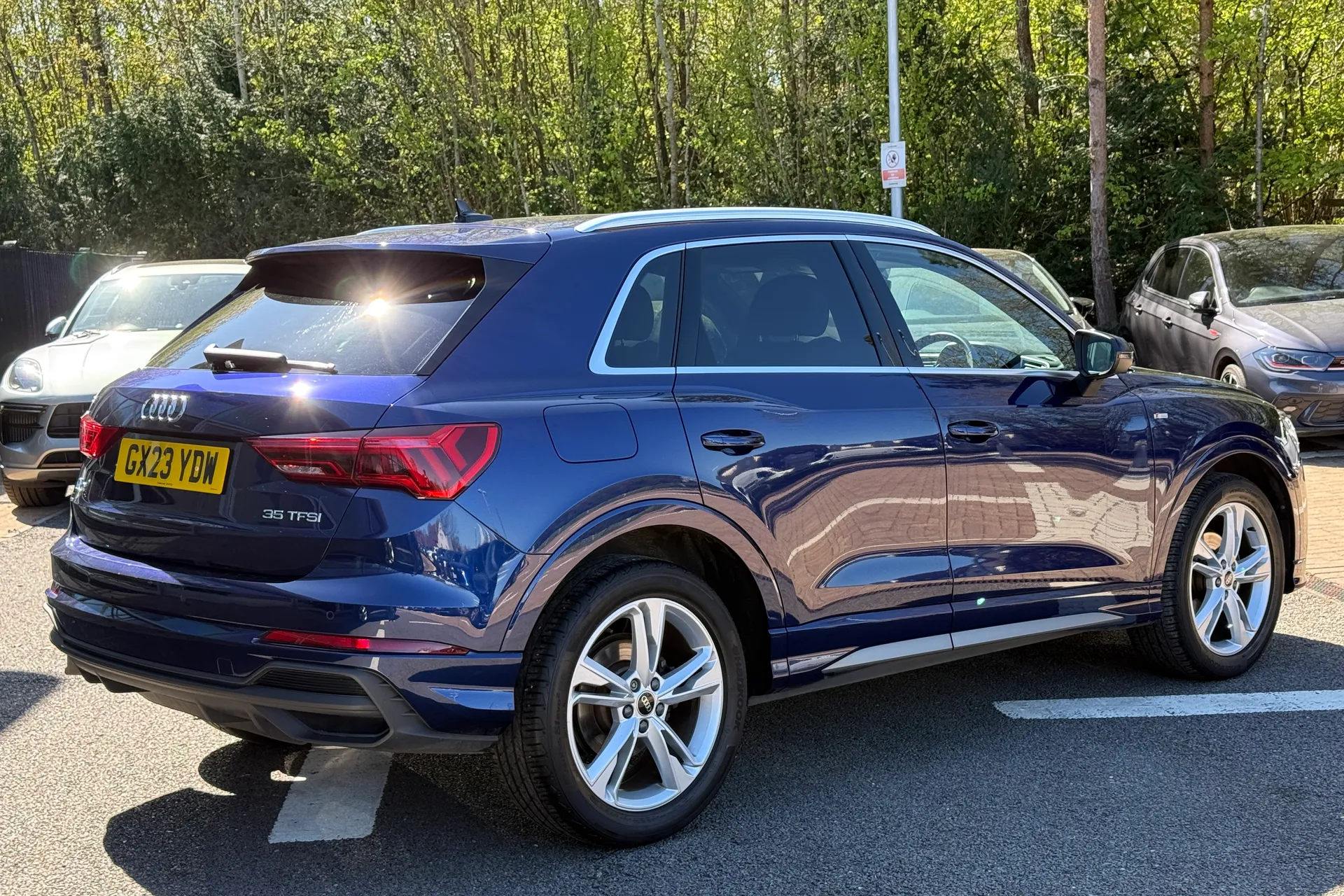 Audi Q3 thumbnail image number 40