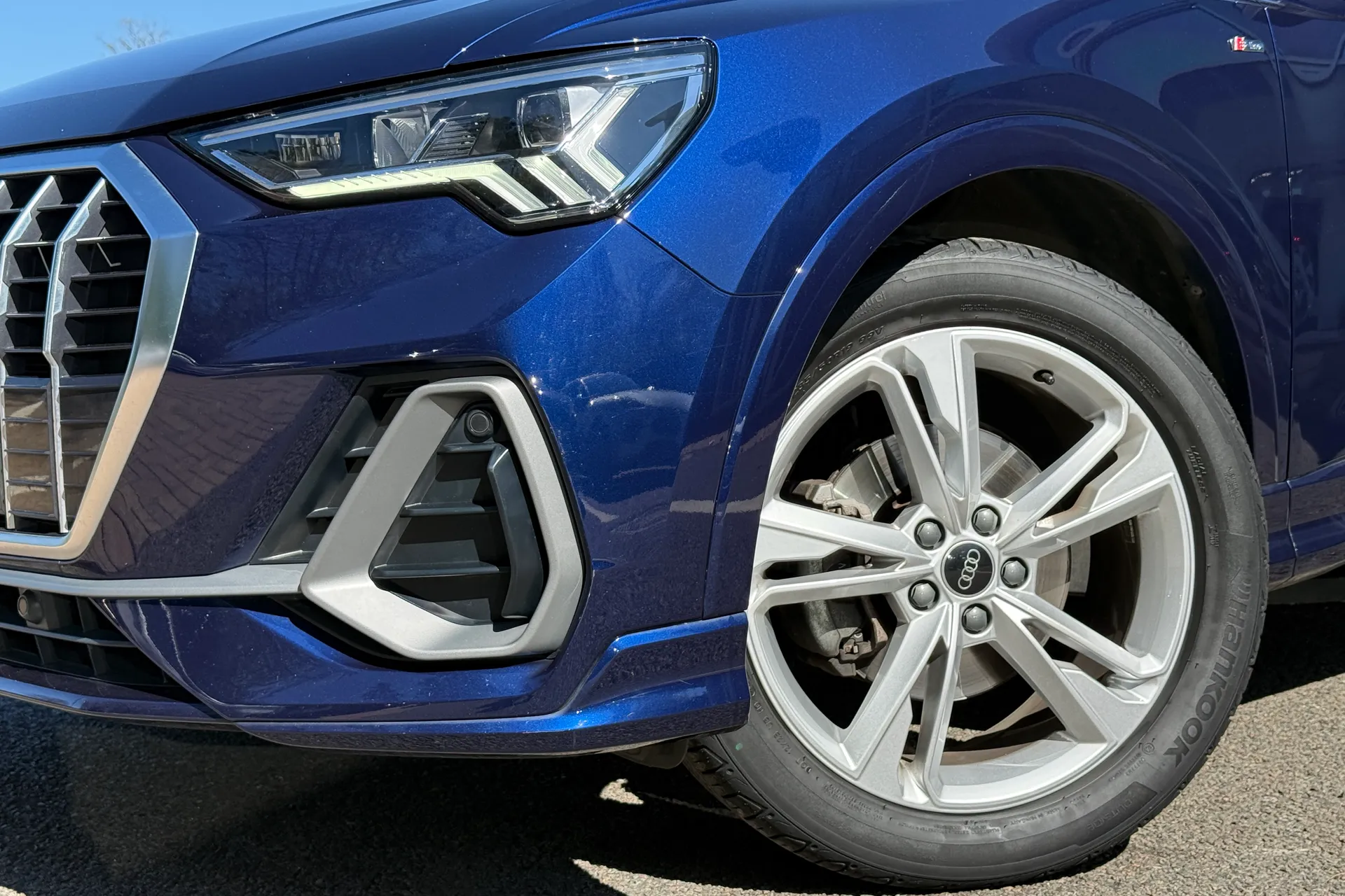 Audi Q3 thumbnail image number 56