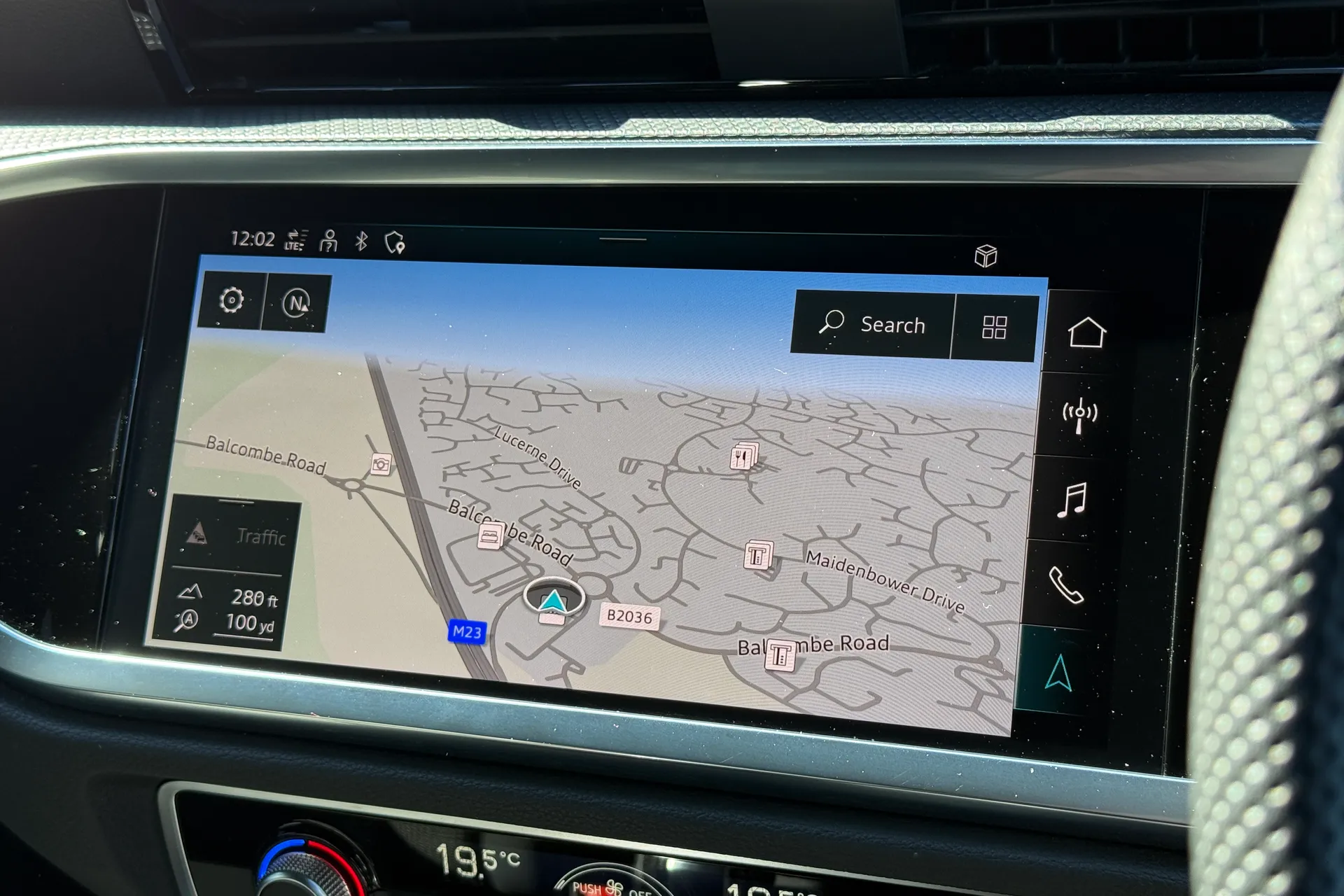 Audi Q3 thumbnail image number 3